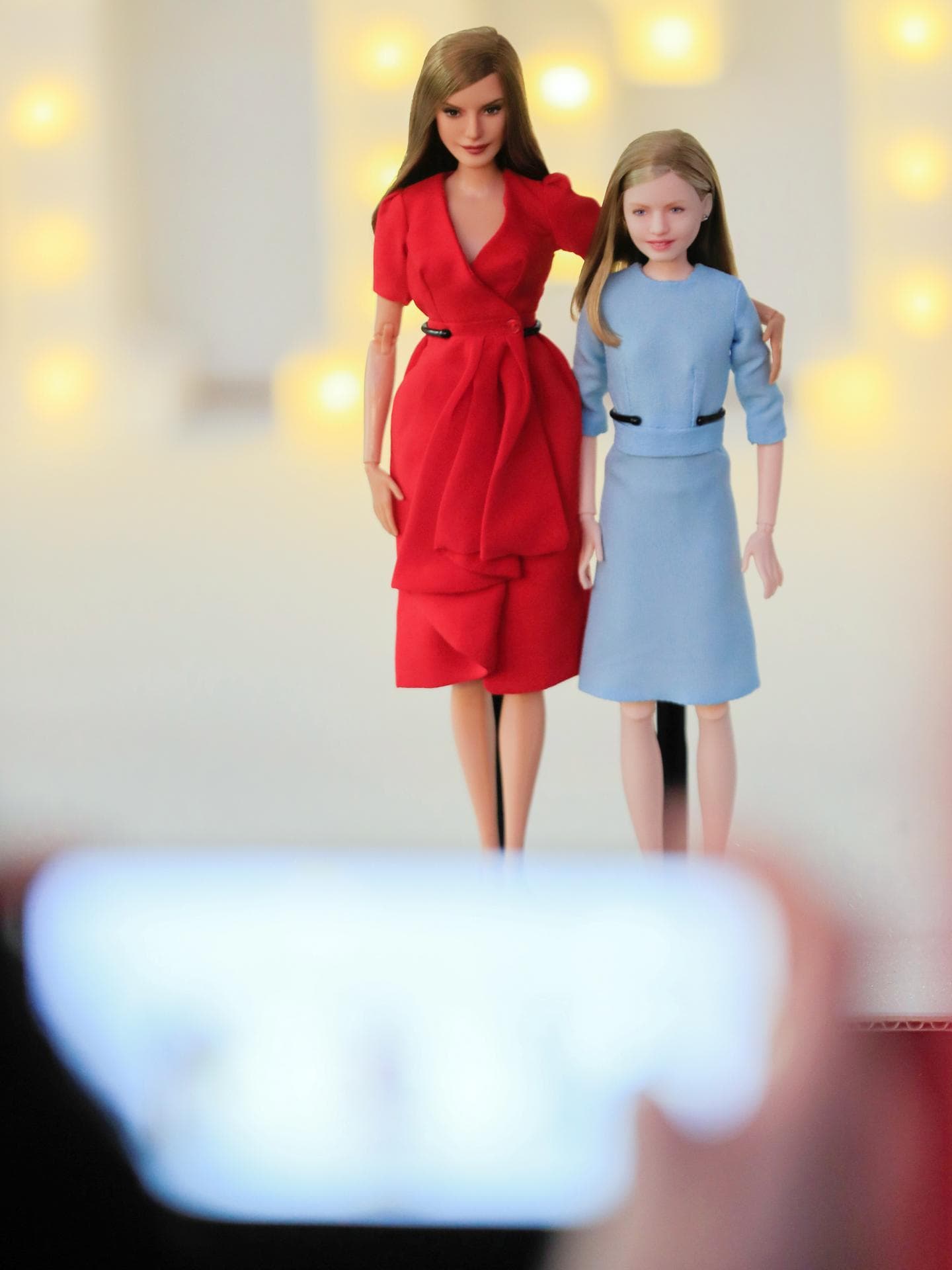 Königin Letizia und Prinzessin Leonor Barbie