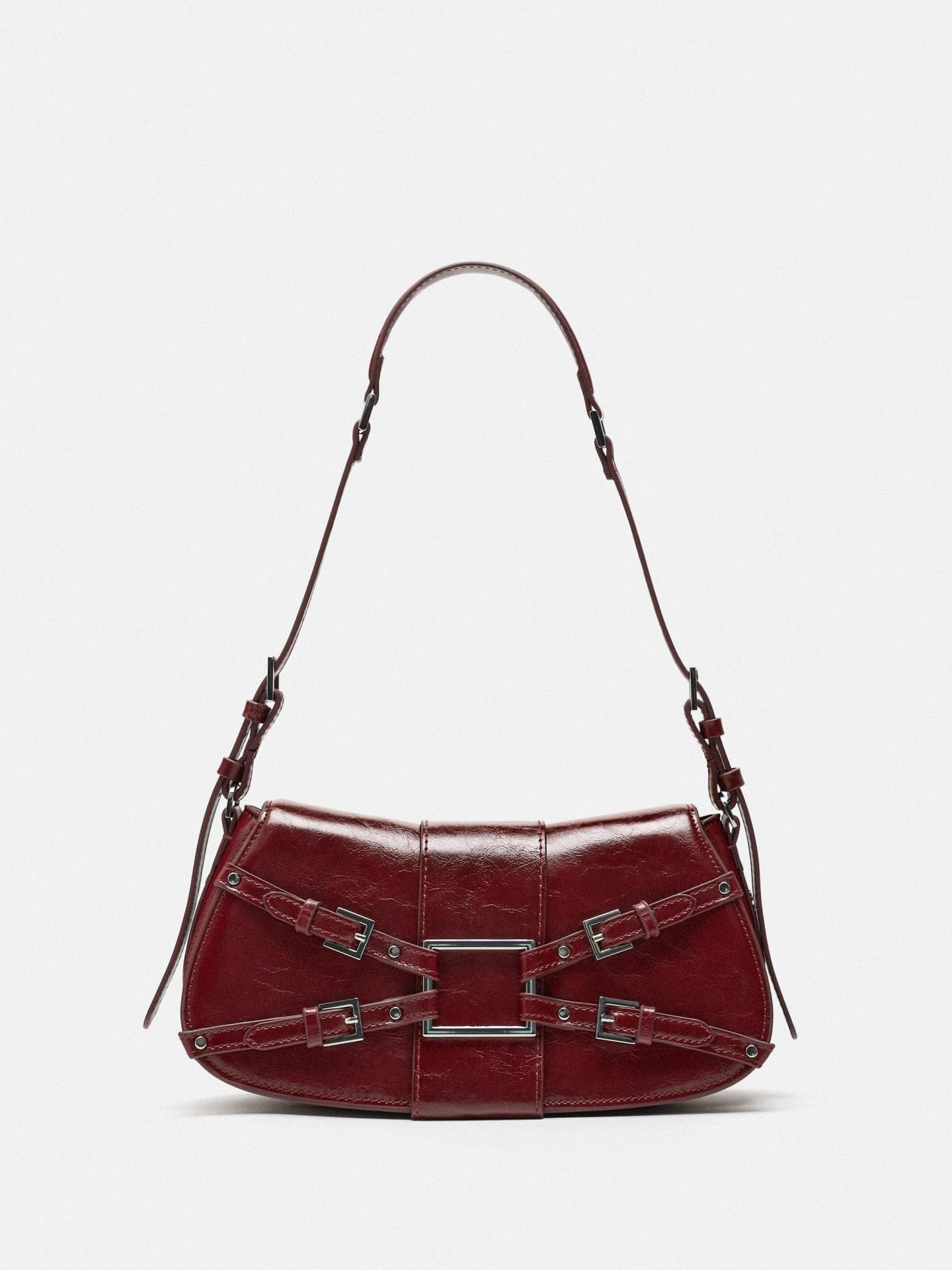 SCHULTERTASCHE MIT SCHNALLEN in dunkelrot von Zara