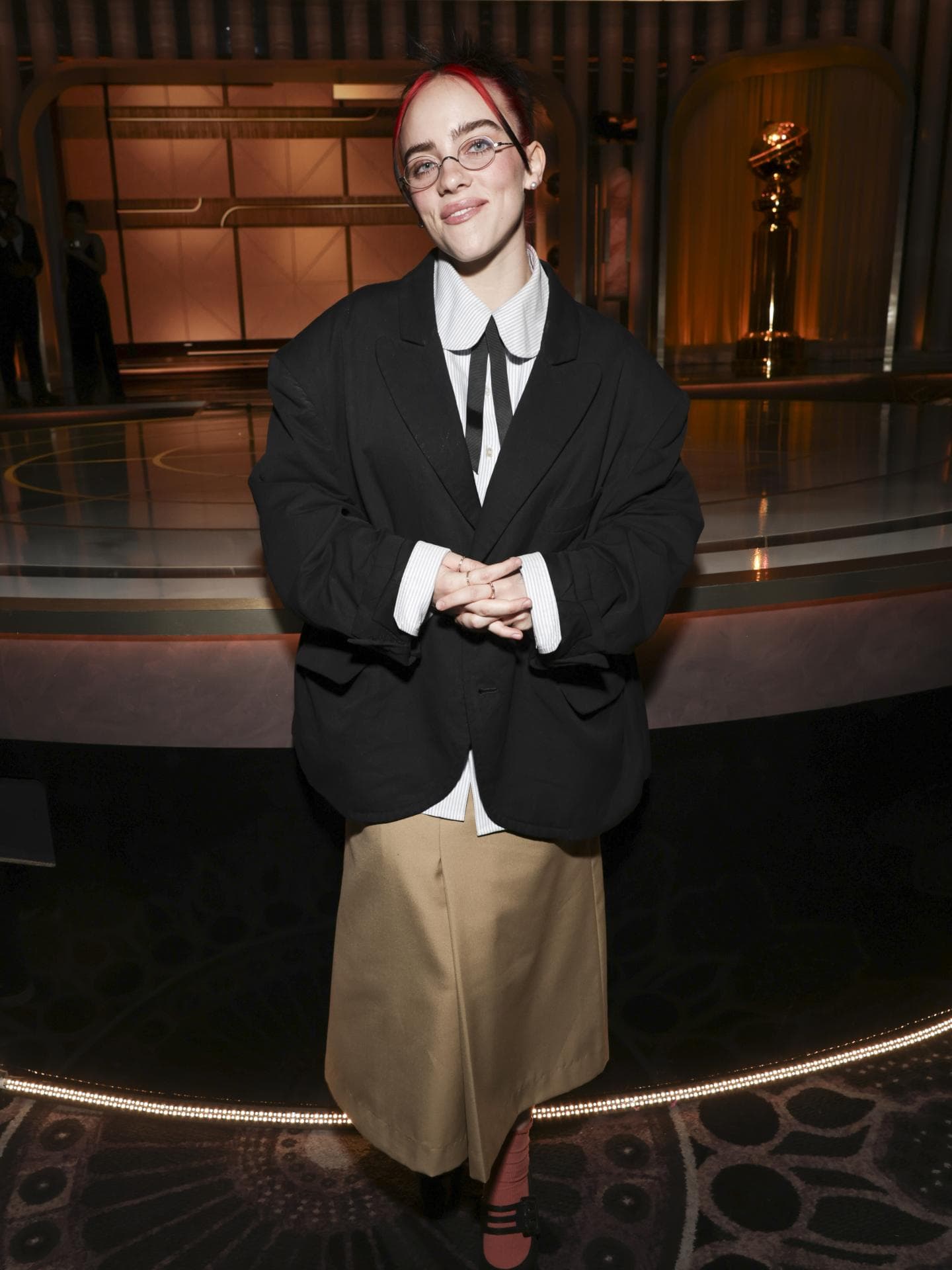 Billie Eilish Golden Globes 2024