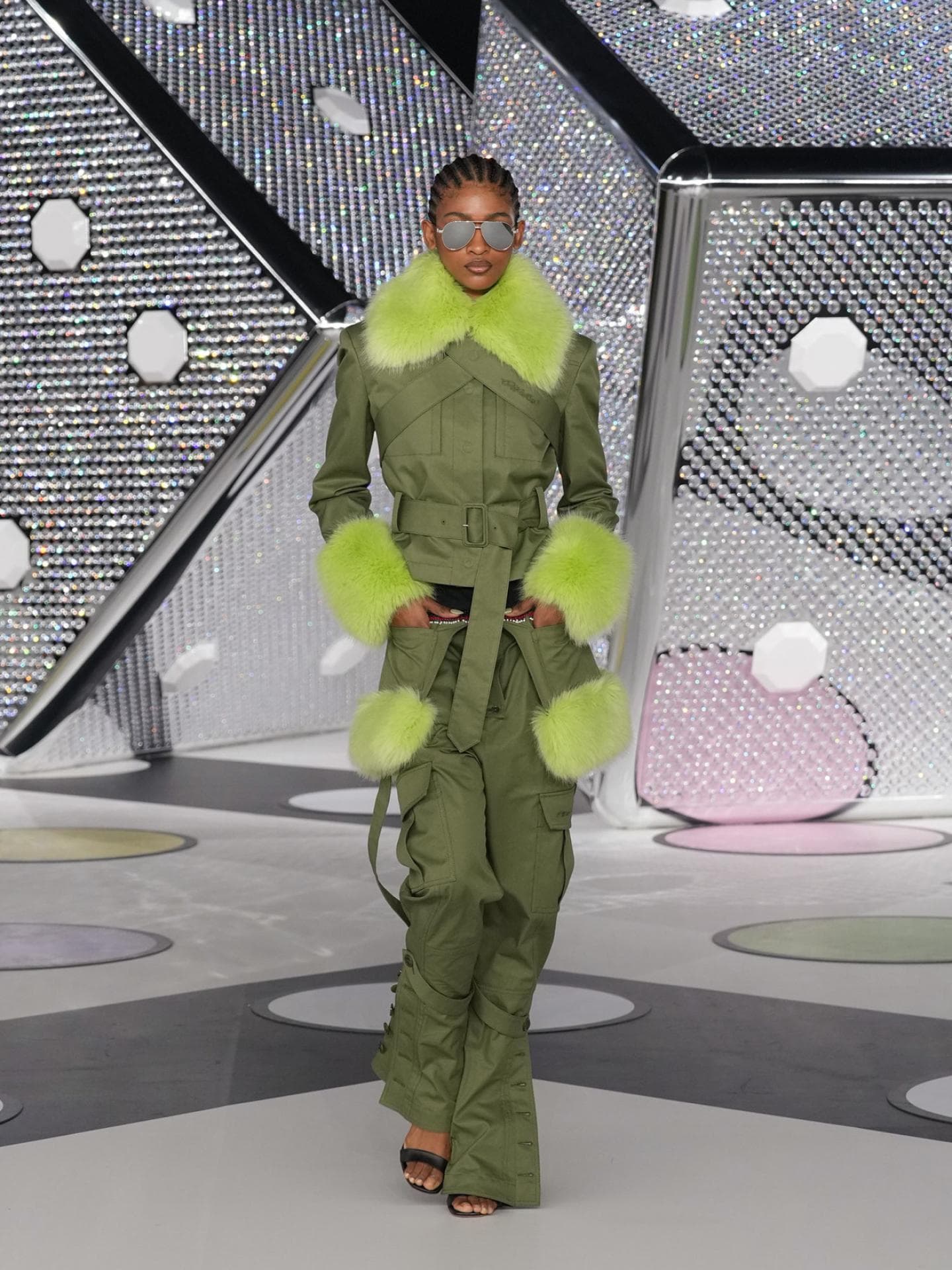 Paris Fashion Weeks: Die wichtigsten Trends im Überblick Balmain Fashion Show Fall Winter 2024