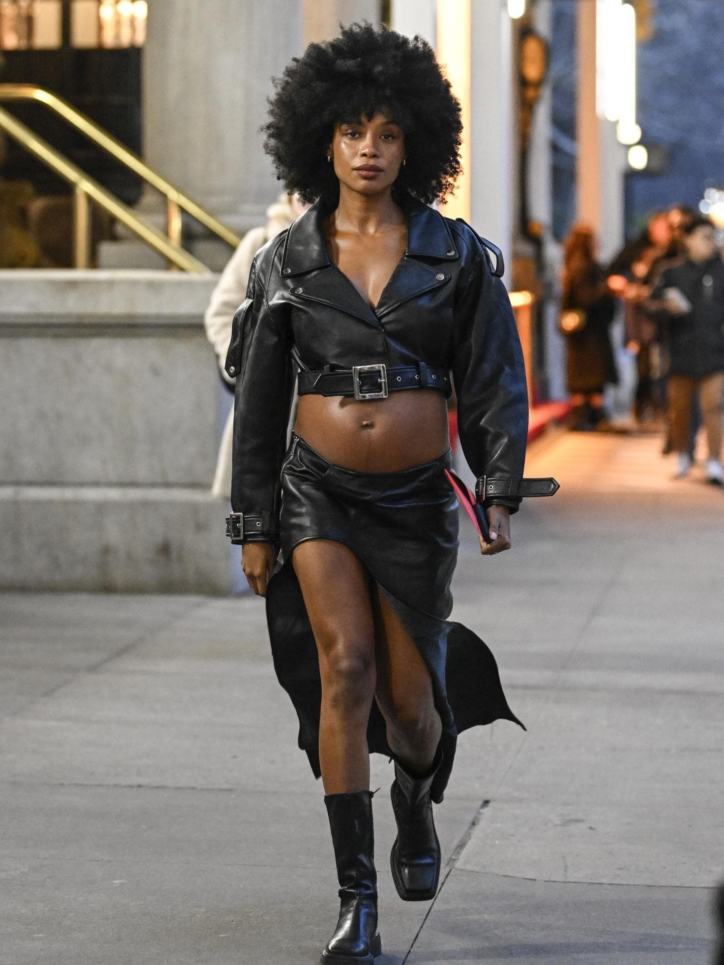 Schwangerer Gast auf der New York Fashion Week