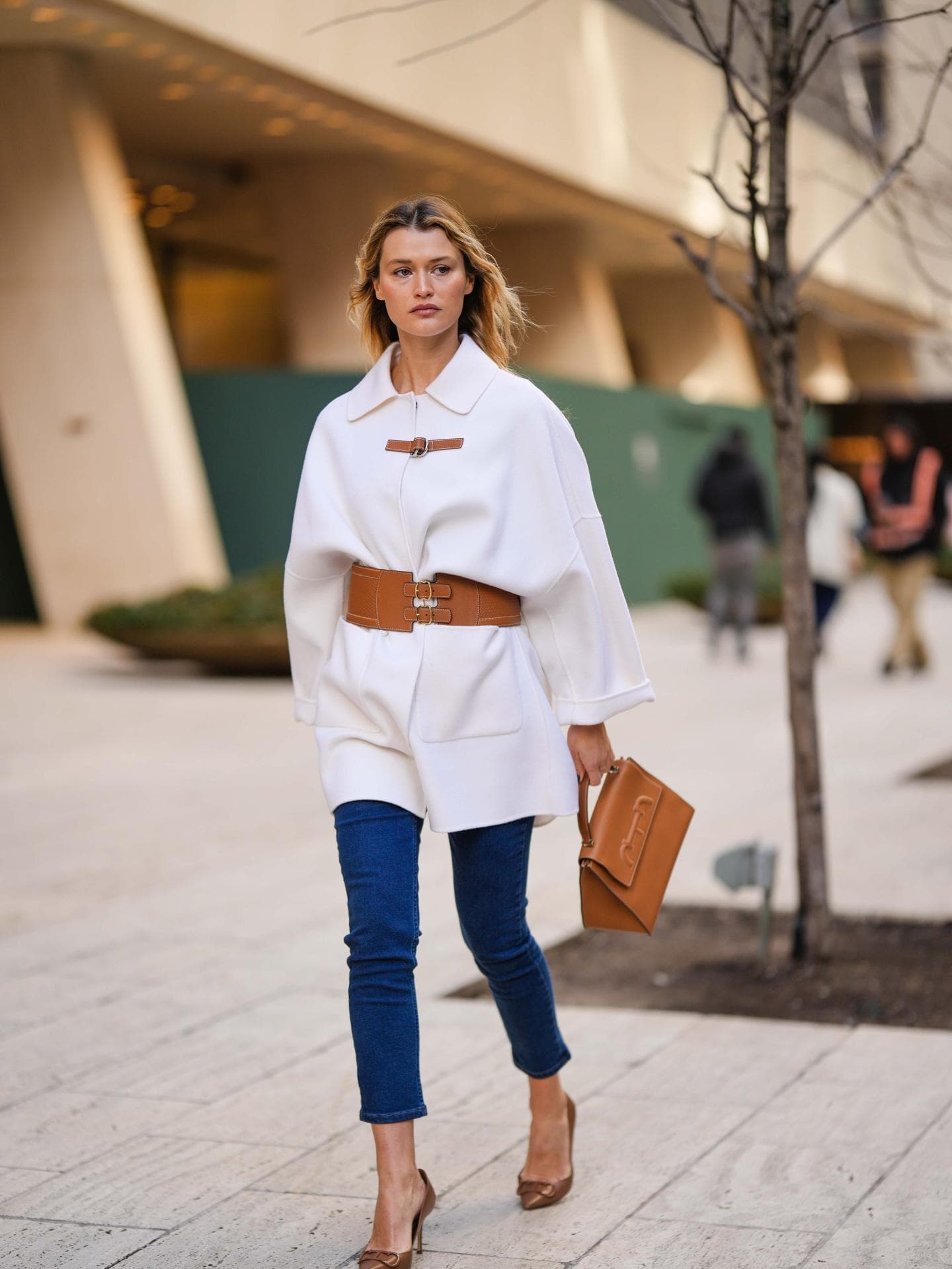 Chloé Lecareux in Skinny Jeans