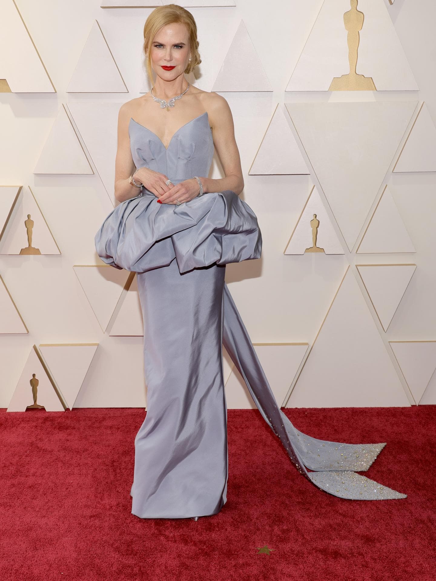 Nicole Kidman trägt Robe
