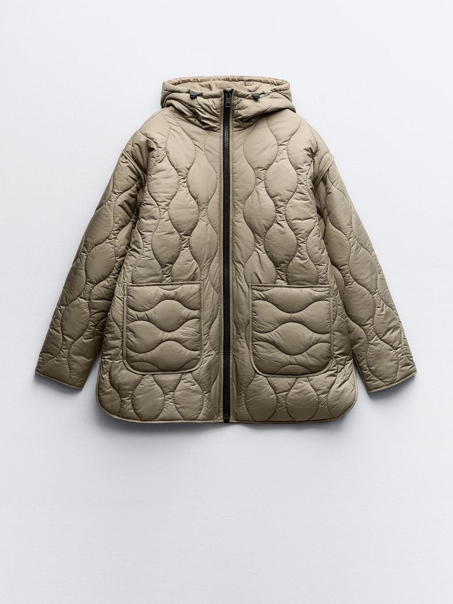 Steppjacke im hellen Khaki von Zara