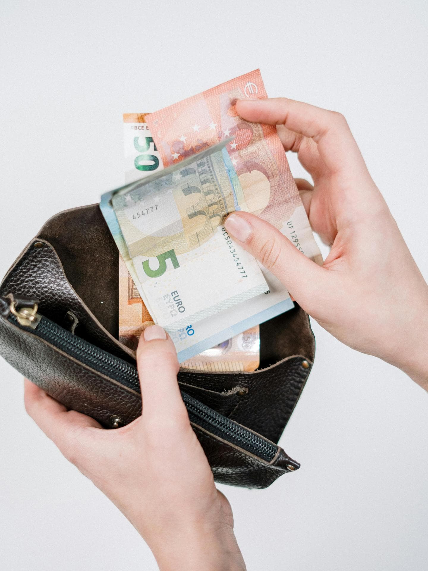 Geldscheine im Portemonnaie
