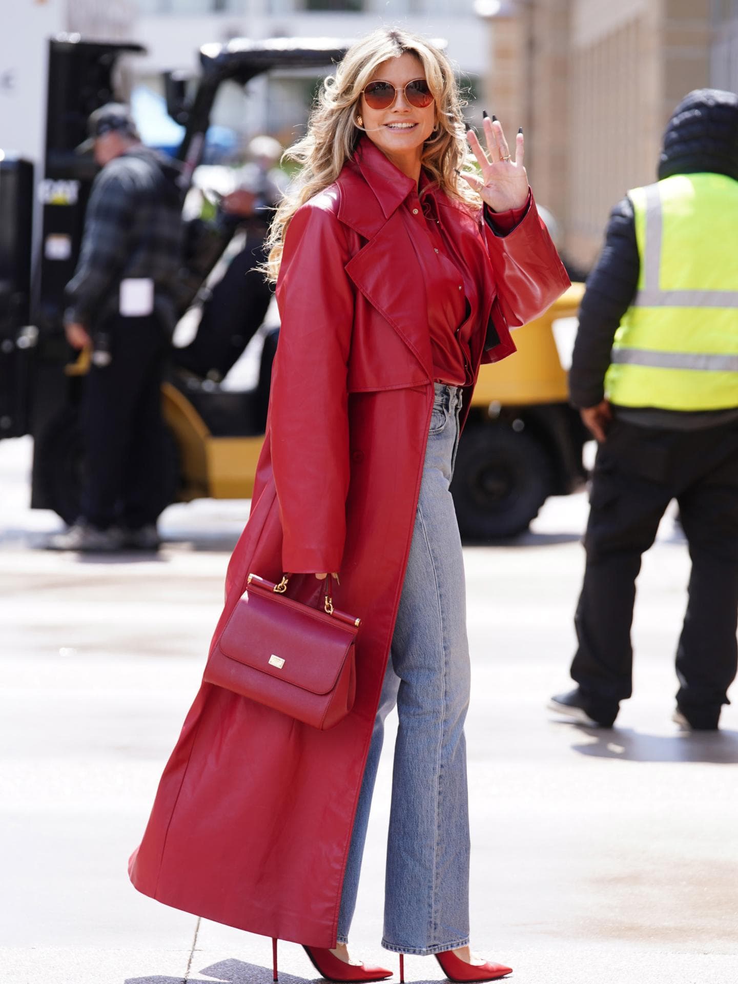 Heidi Klum in rotem Leder-Look