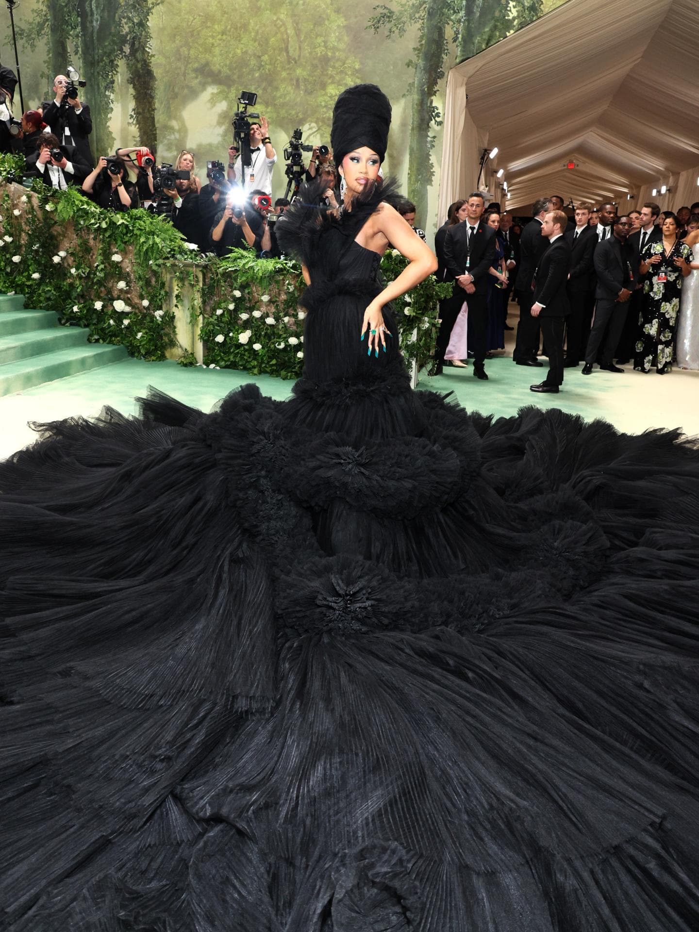 Met Gala 2024 Cardi B