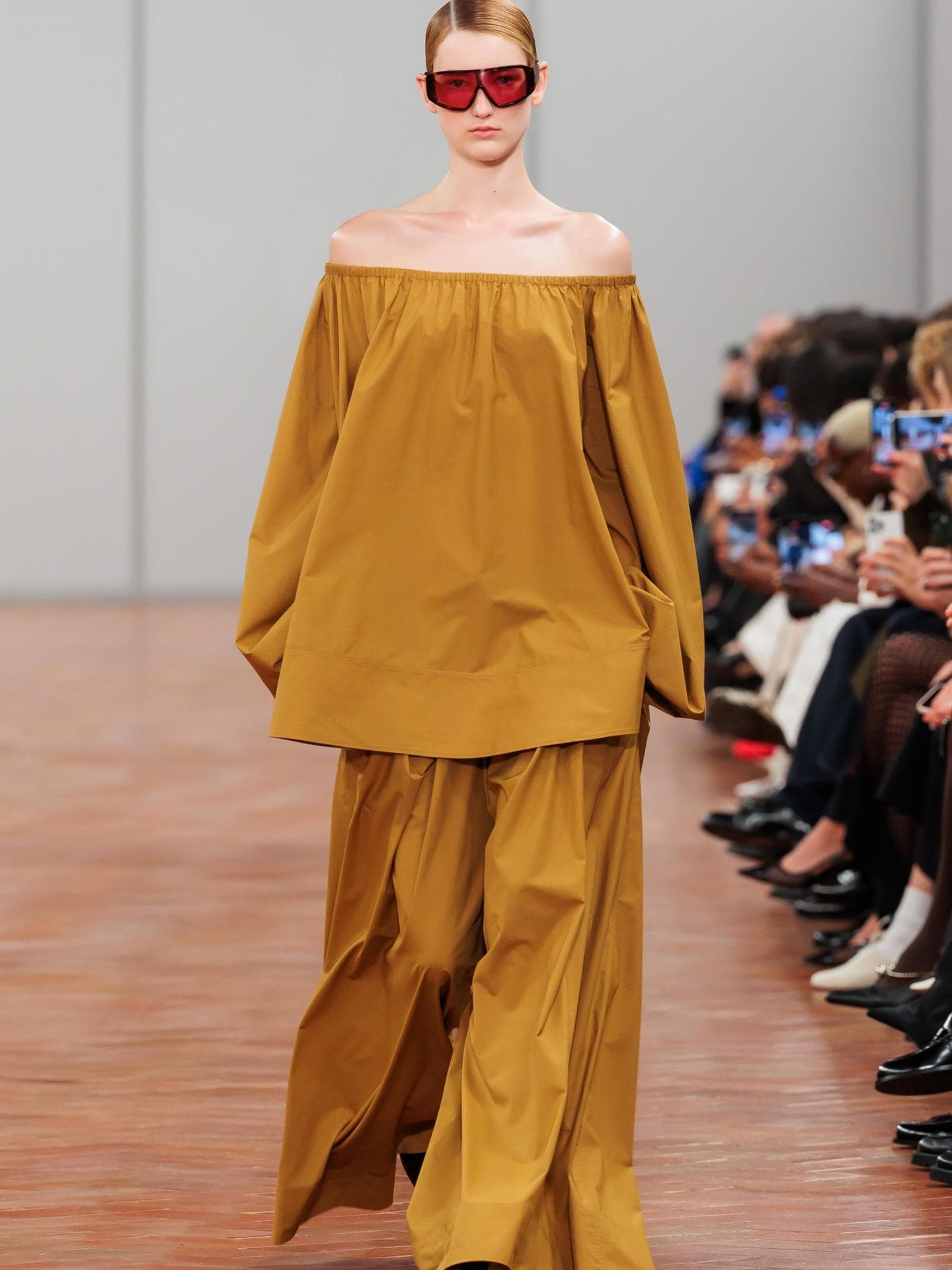 Cos Spring/Summer Kollektion 2024