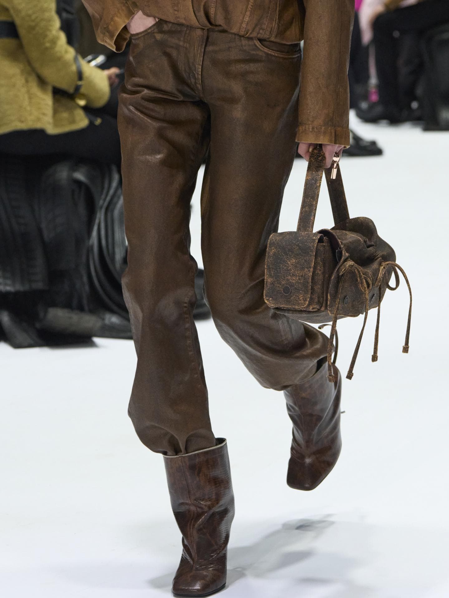 Hosen-Trends für Herbst und Winter Braune Lederhose