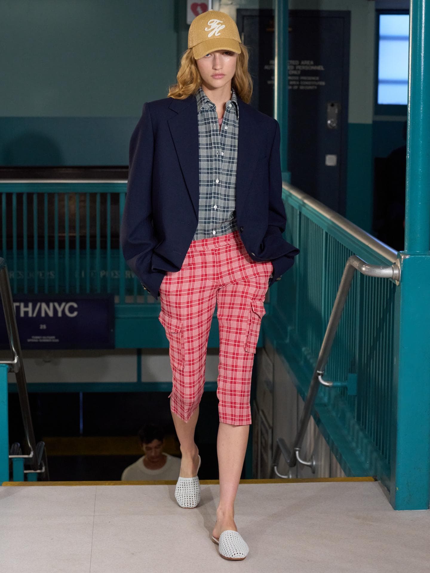 Model bei Tommy Hilfiger