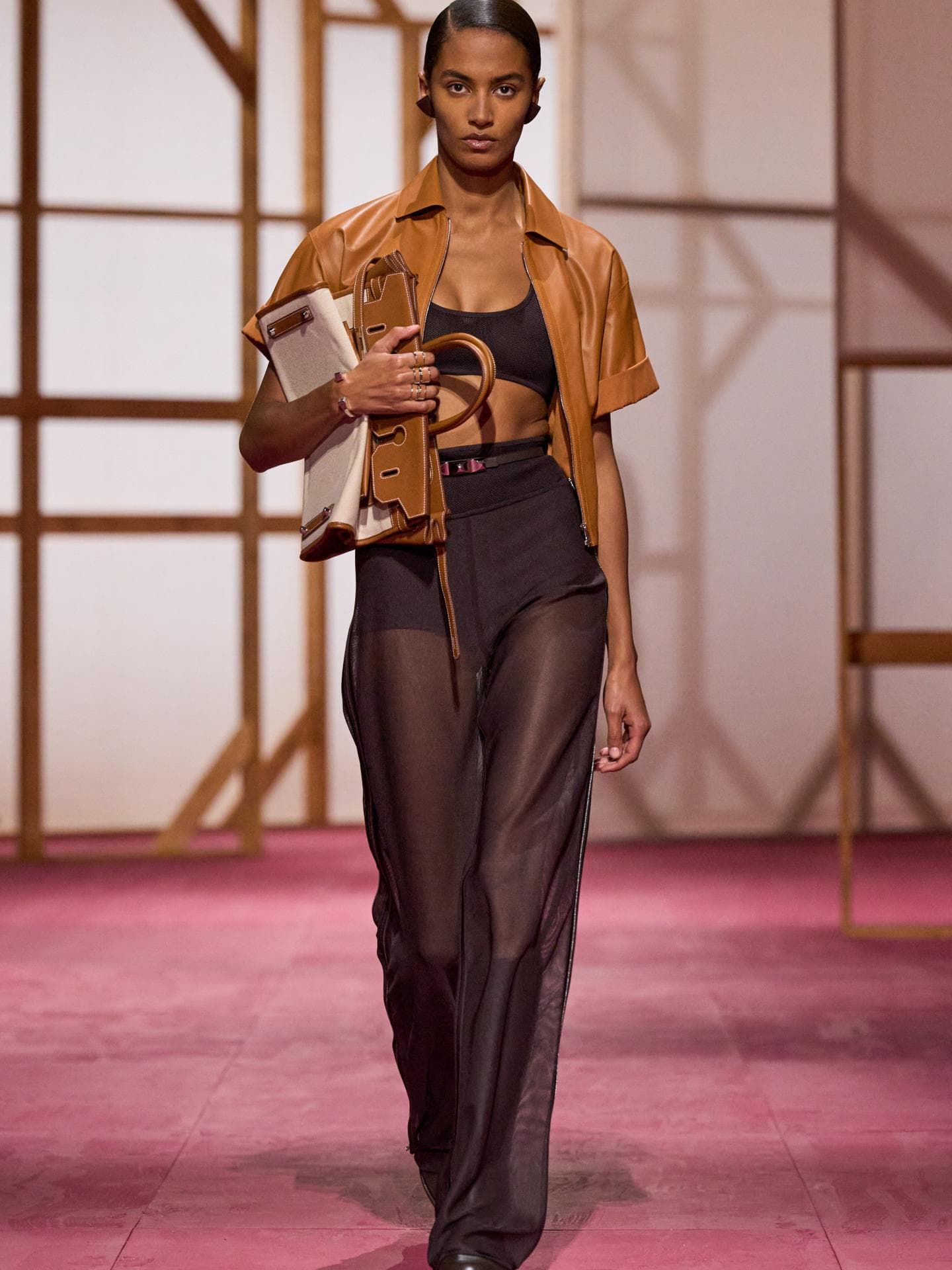 Model bei Hermès