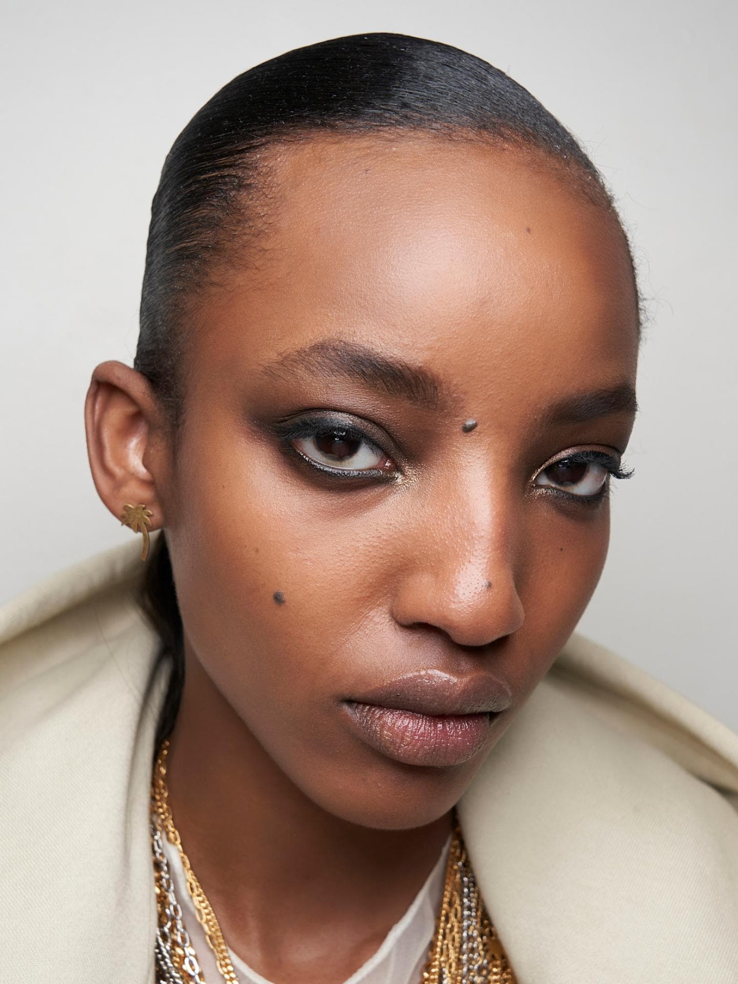 Anti Clean Girl-Make-up