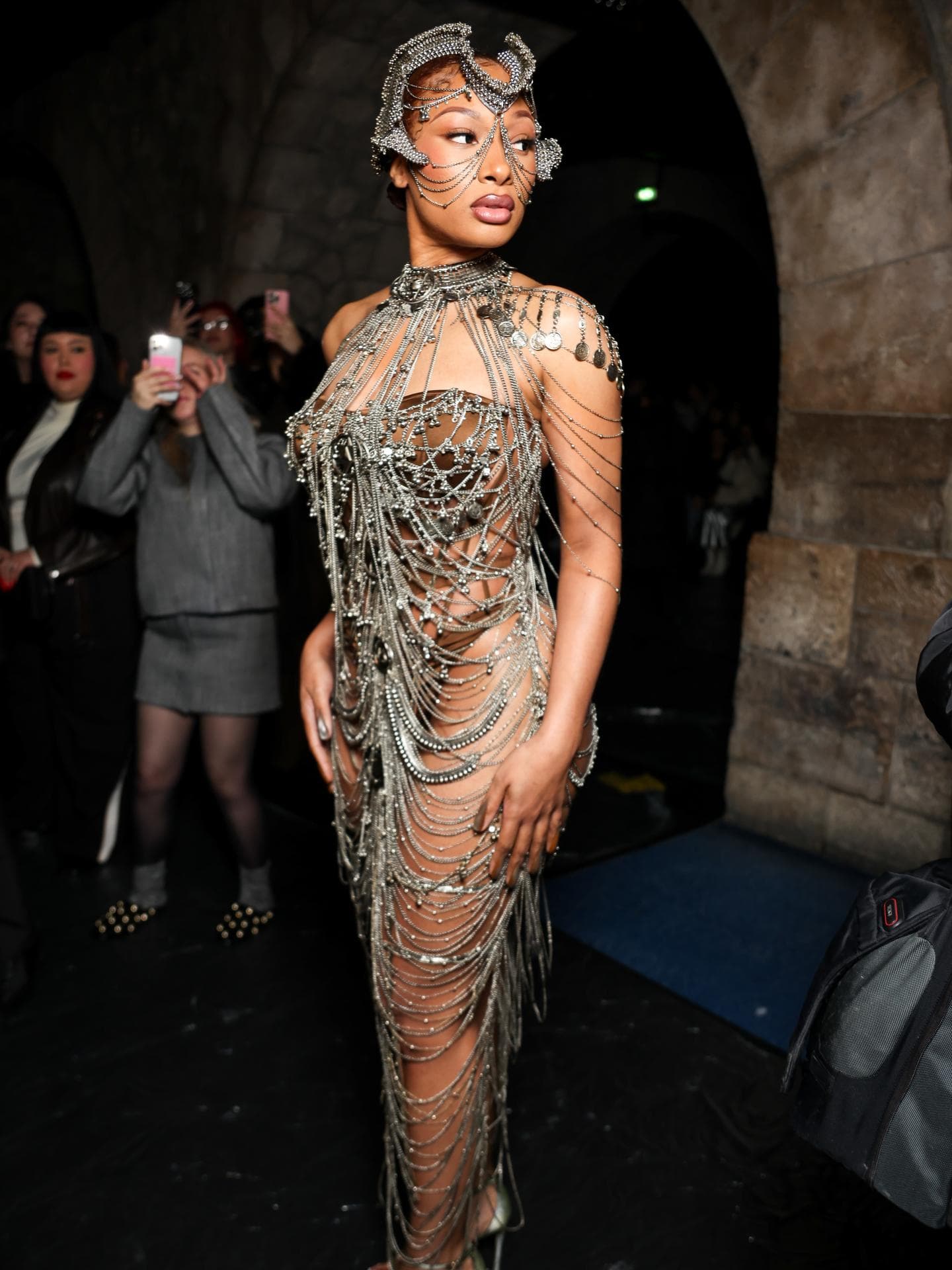 Looks der Stars bei der Haute Couture Week 2025 in Paris