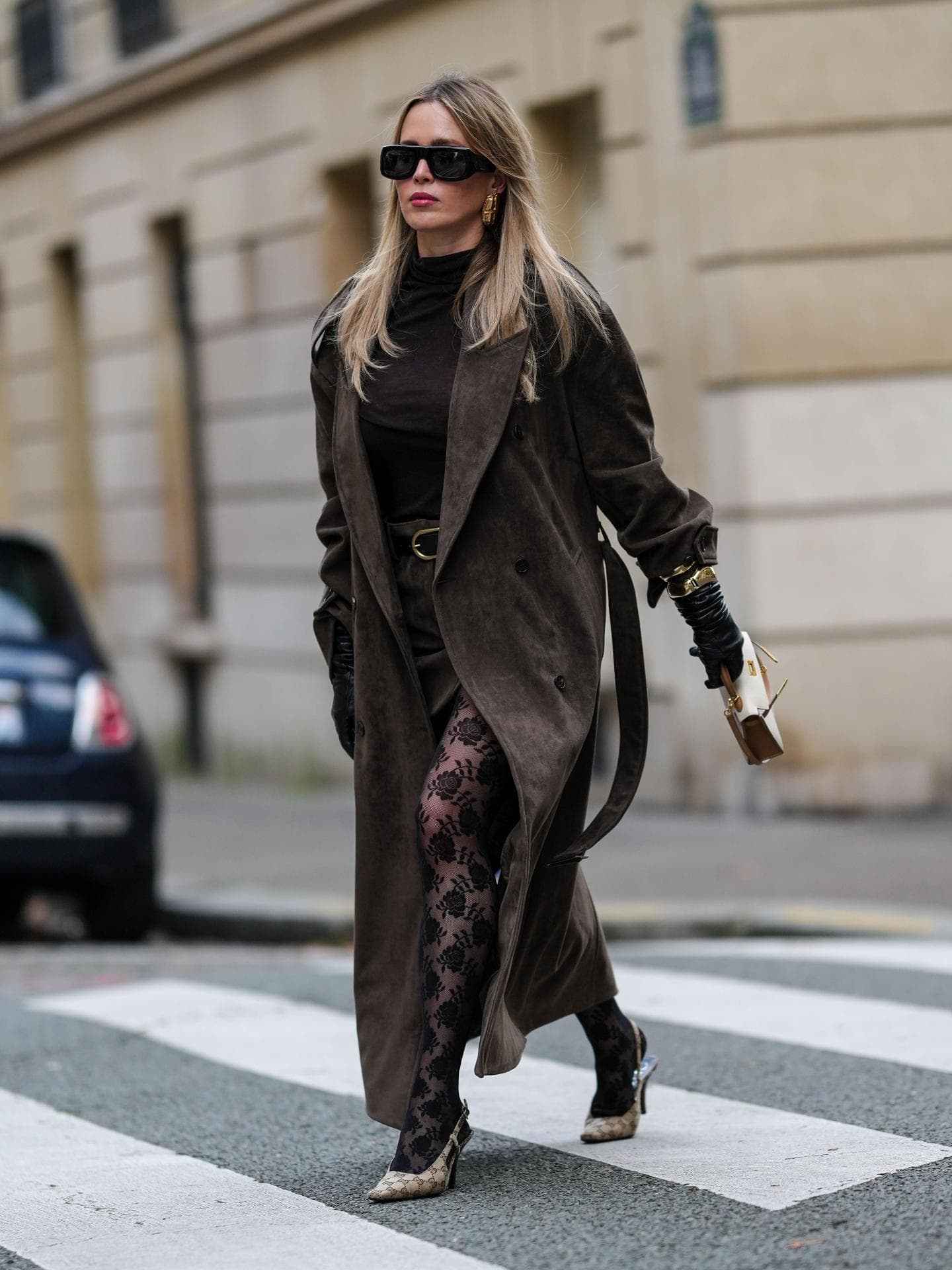Spitzenstrumpfhose elegant Streetstyle