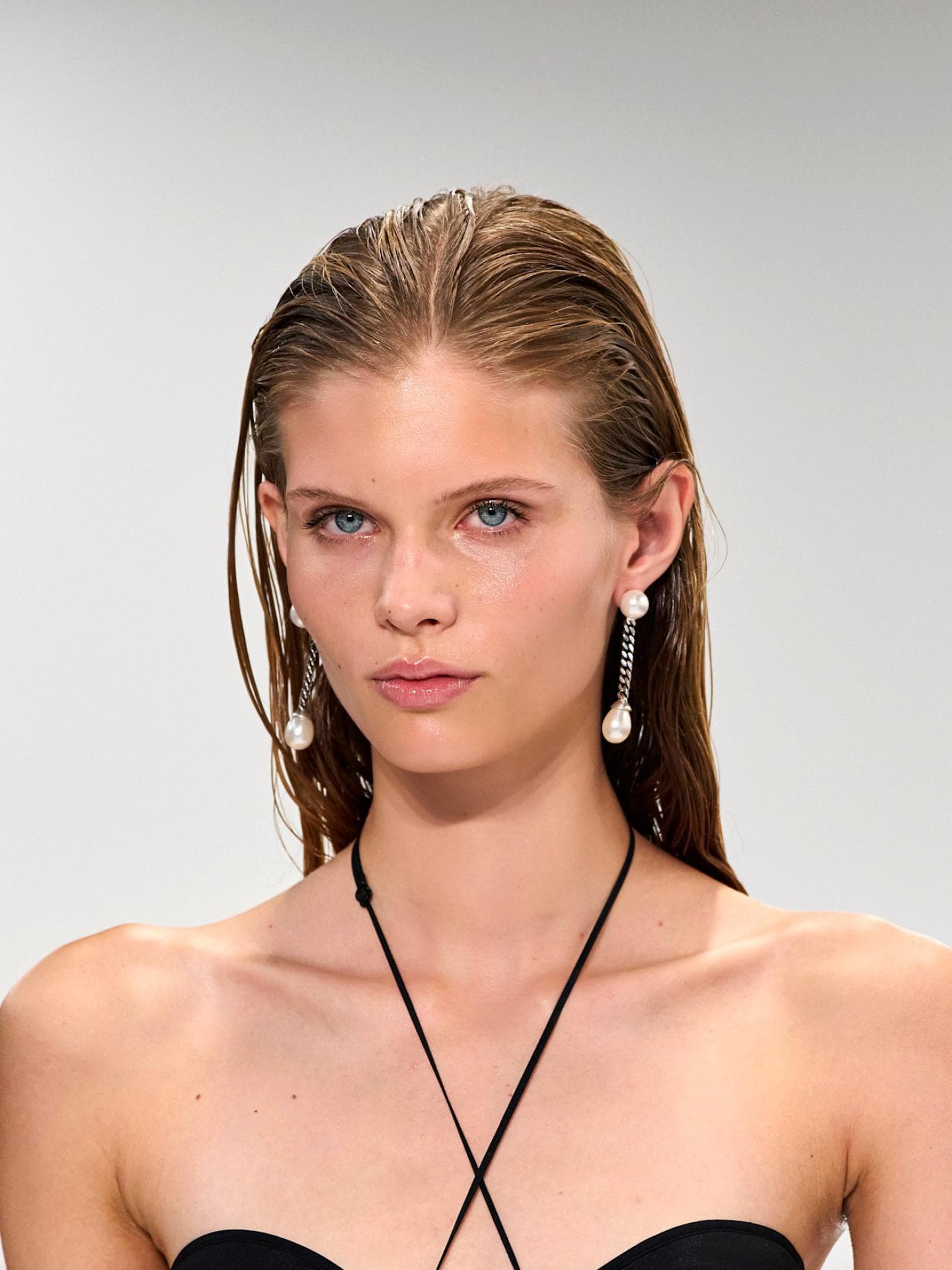 Haarfehler Model wet hair
