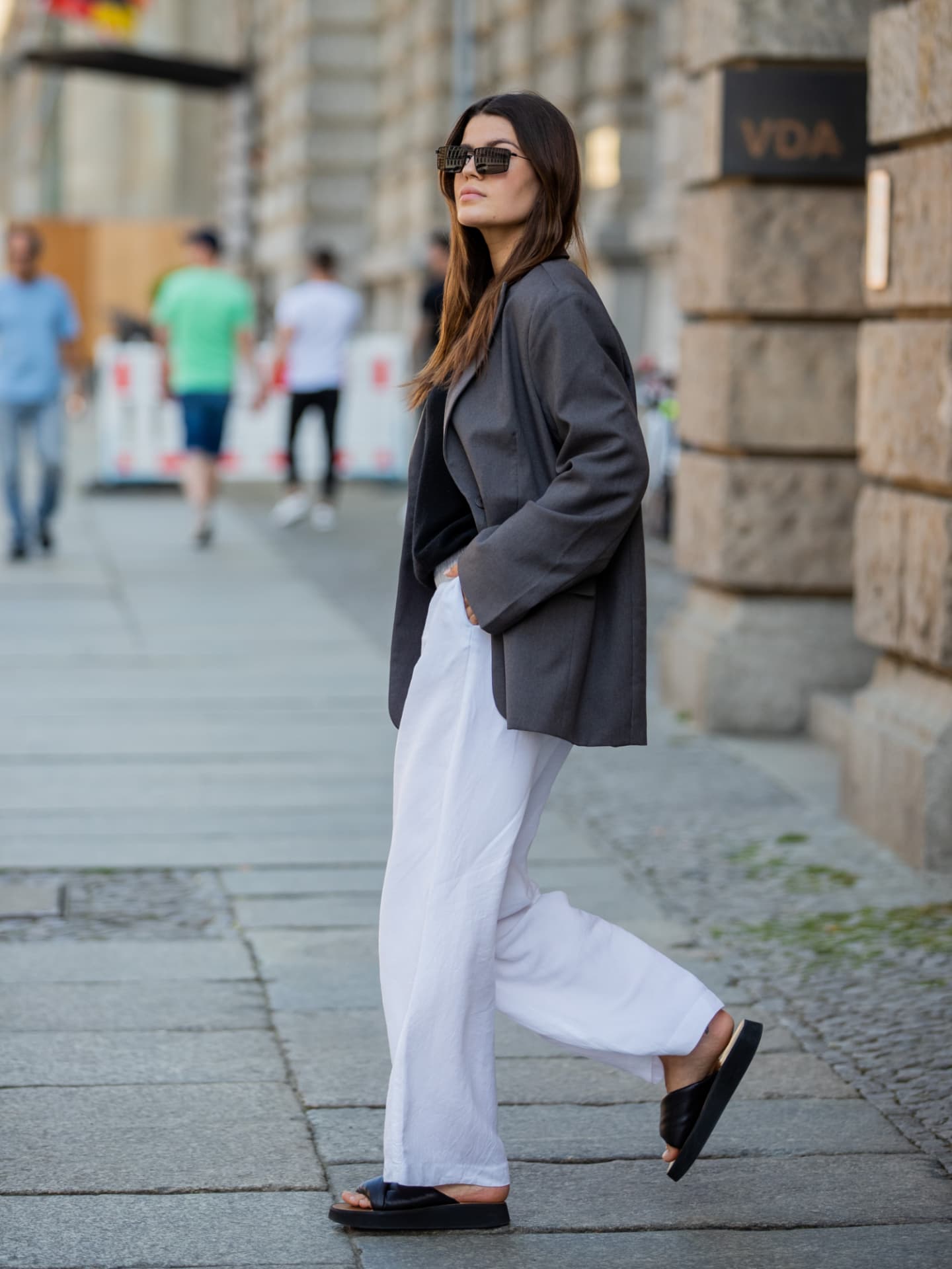 Frau in Sandalen