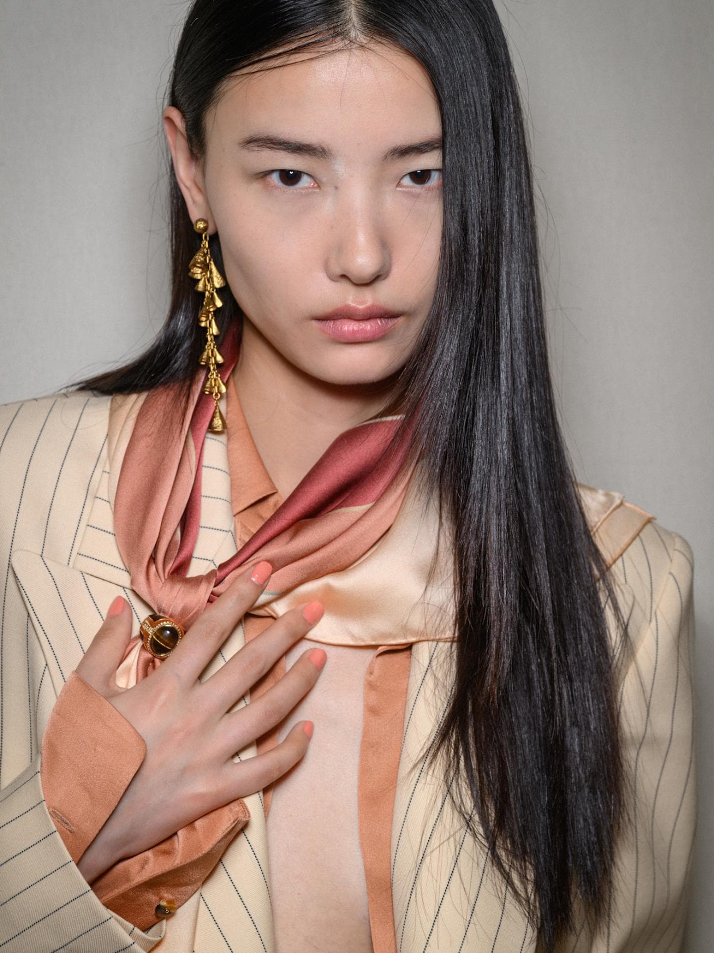 Nagel-Trends im Herbst und Winter 2025/2026 Apricot Maniküre