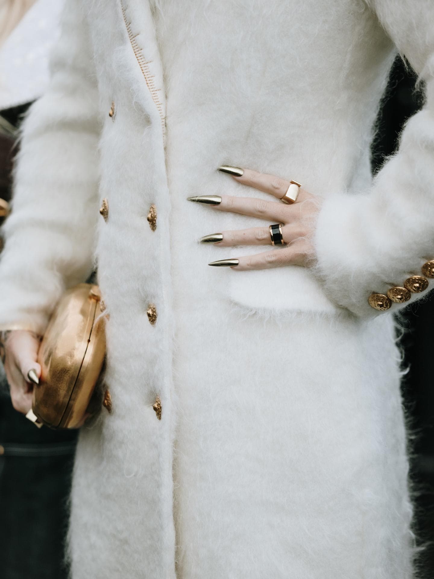 Nagel-Trends Herbst/Winter 2025/2026 Nagel-Design im Mantel