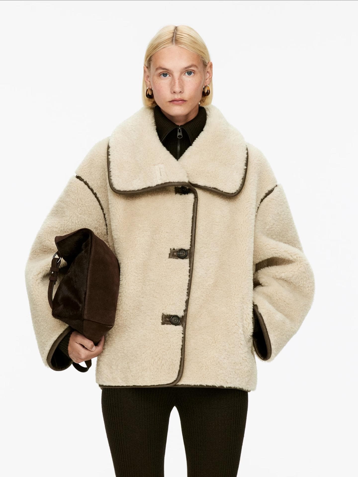 Herbst-Trends 2025: Die schönsten Jacken gibt es bei Arket - 3 Favoriten Teddyjacke