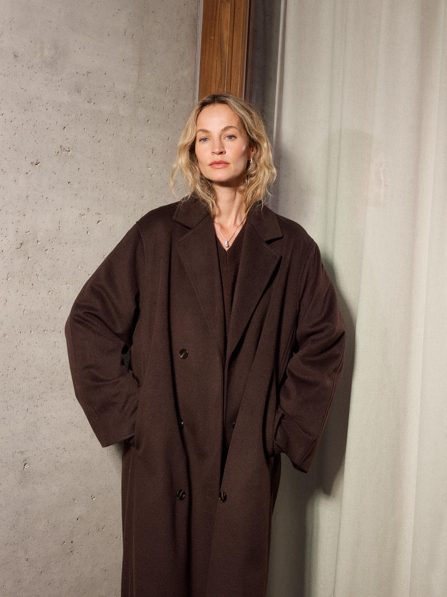 Anouk Yve über die schönsten Styles und Trendfarben für den Herbst 2025 Anouk Yve