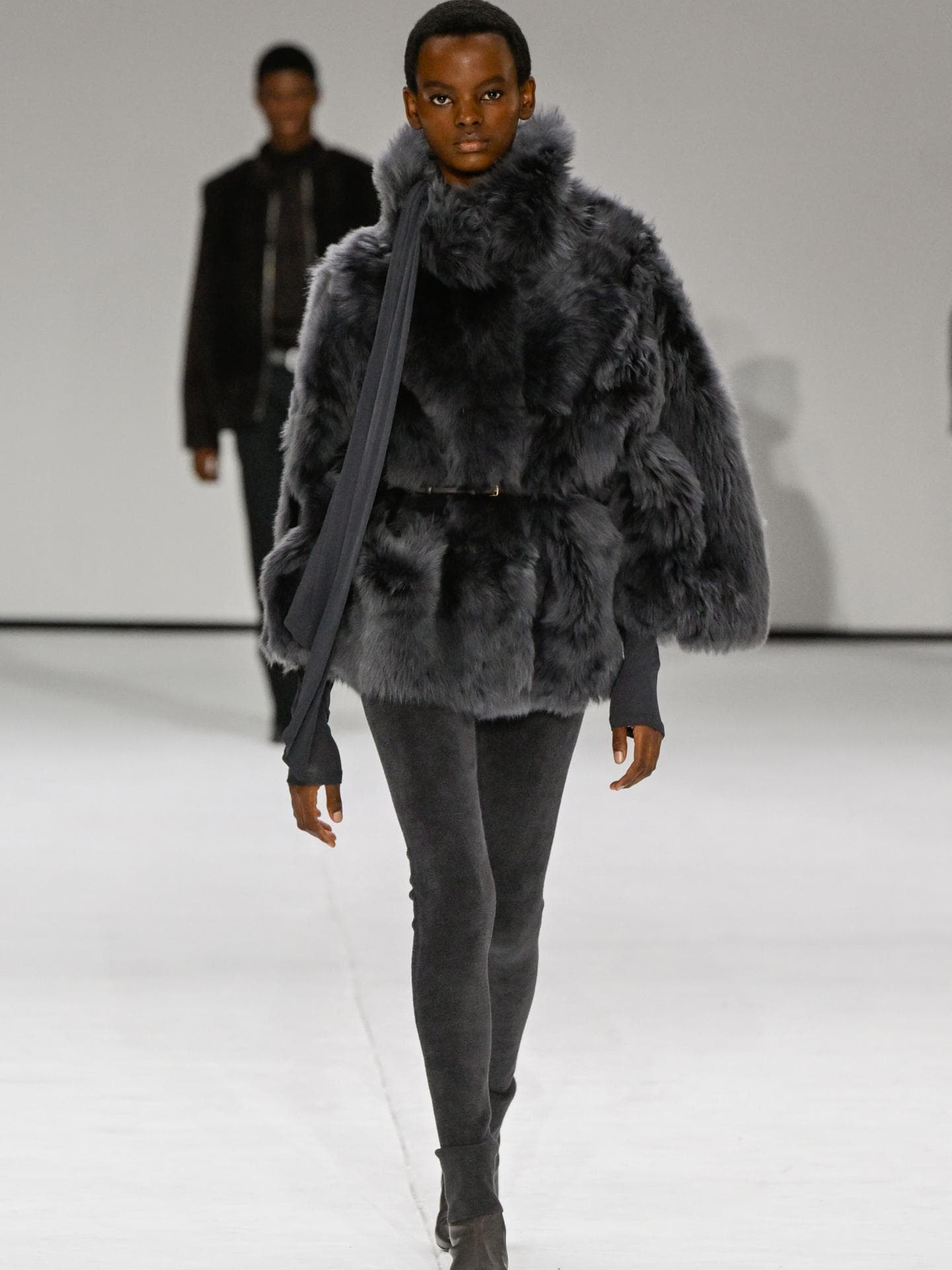 Aus New York! Die neue Cos-Kollektion für den Herbst 2025 ist Luxus pur – 3 Mode-Trends Streetstyle