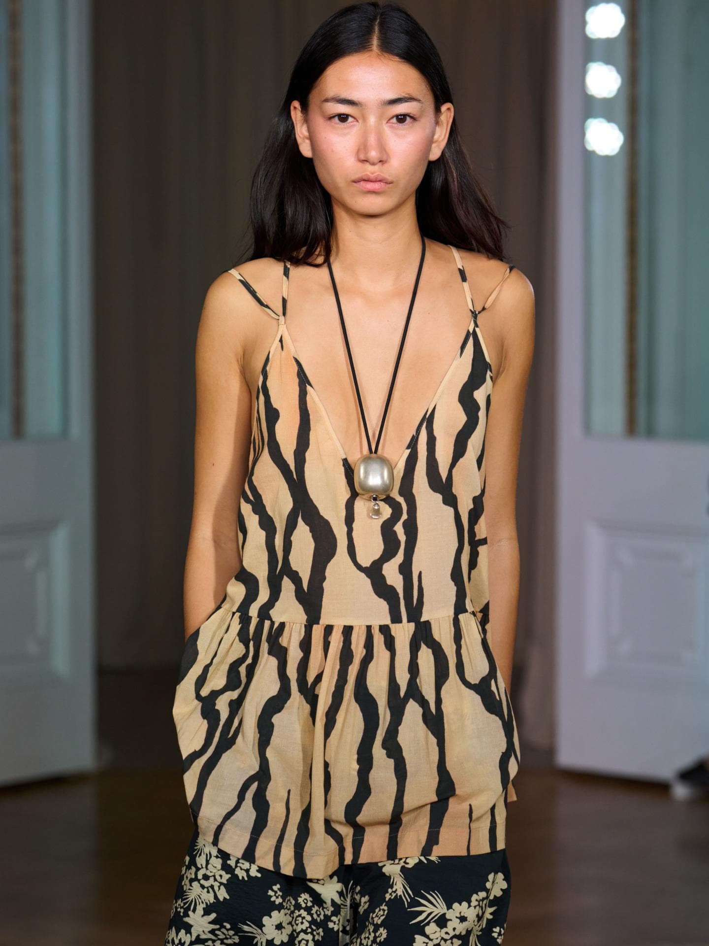 London Fashion Week: Das sind die größten Trends für Frühjahr/Sommer 2025