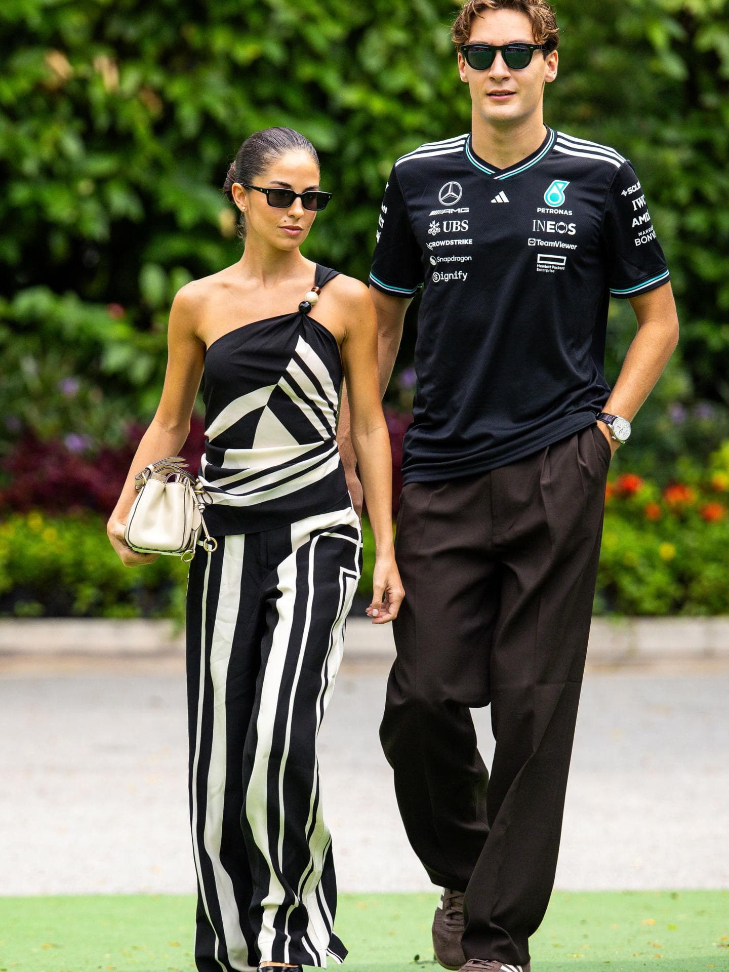 Alle Formel 1-WAGs tragen diese Trend-Taschen Alle Formel 1-WAGs tragen diese Trend-Taschen