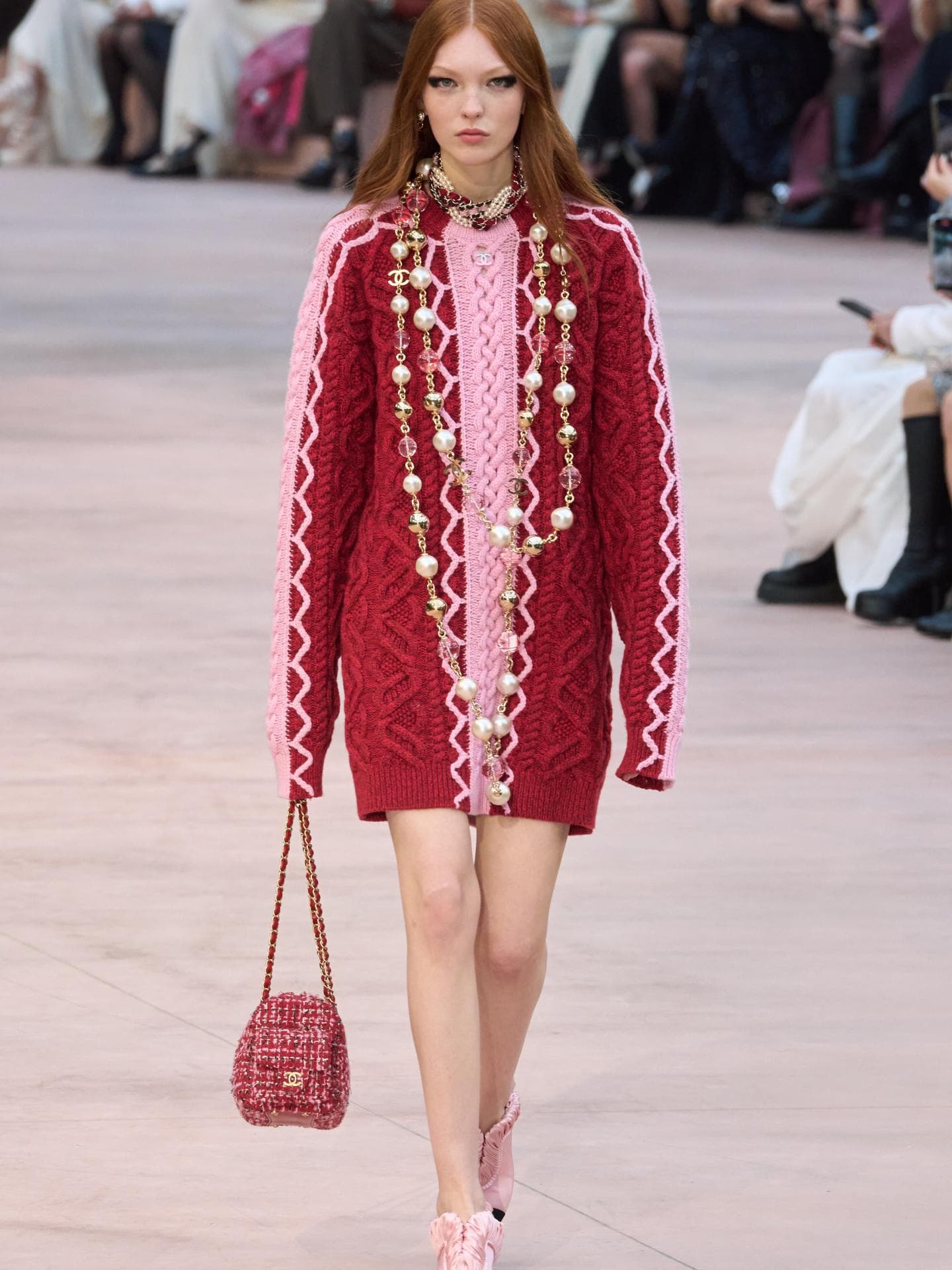 Kleider-Trends: Diese Modelle sind im Herbst und Winter 2025/2026 angesagt Chanel