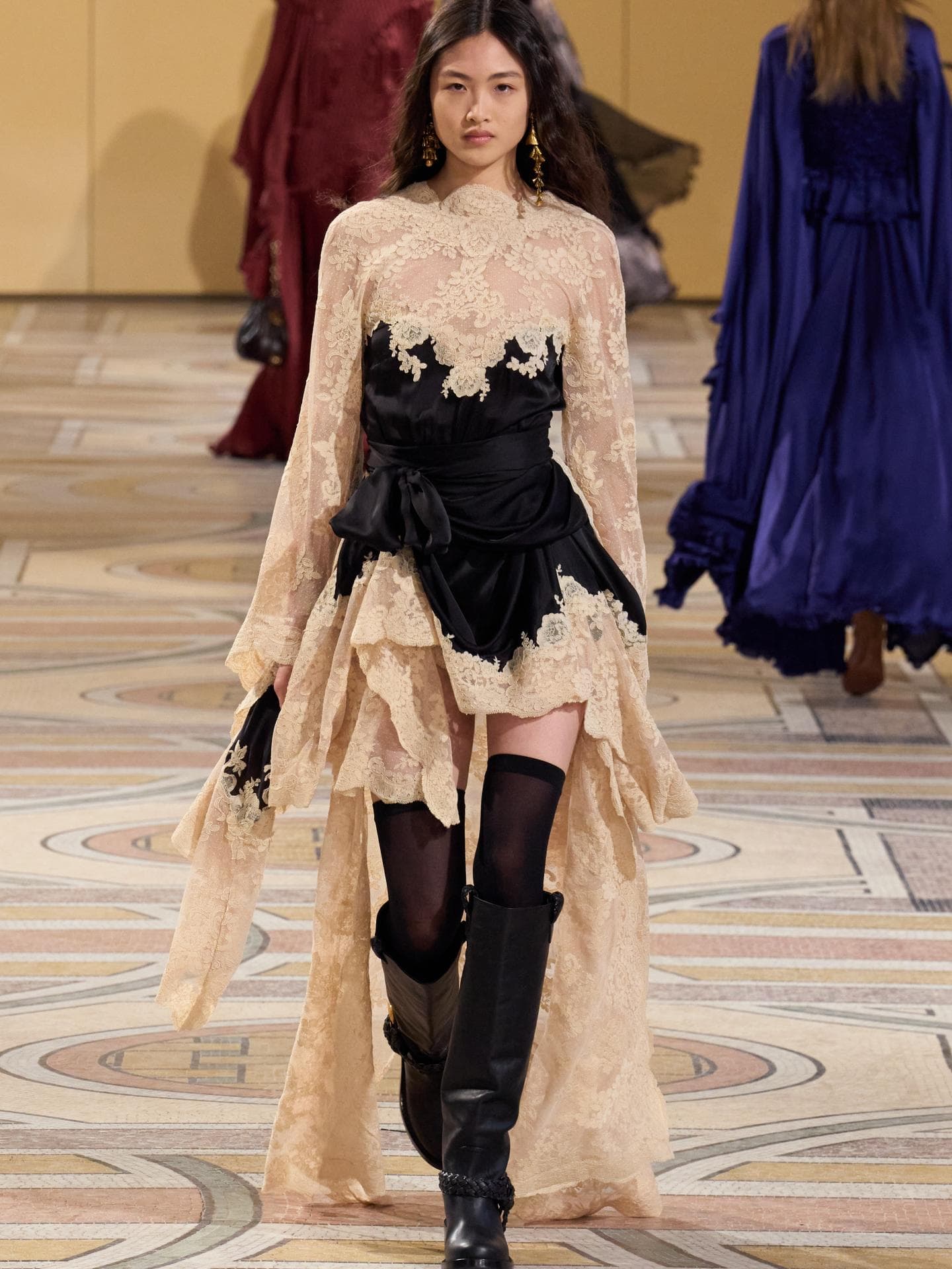 Das sind die schönsten Mode-Trends für die Festtage 2025