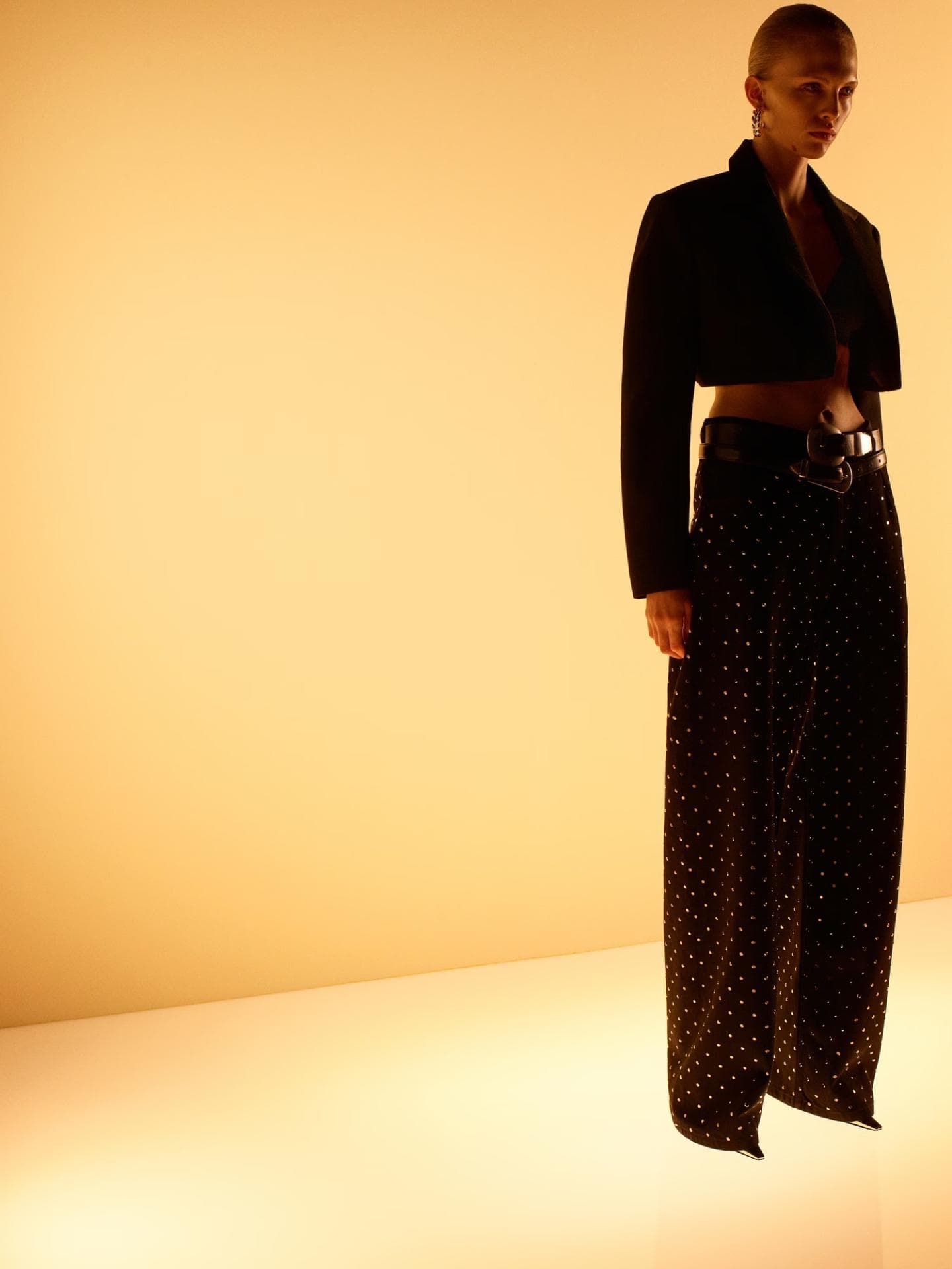 Jeans mit Strasssteinen von Mango Jeans mit Strasssteinen von Mango