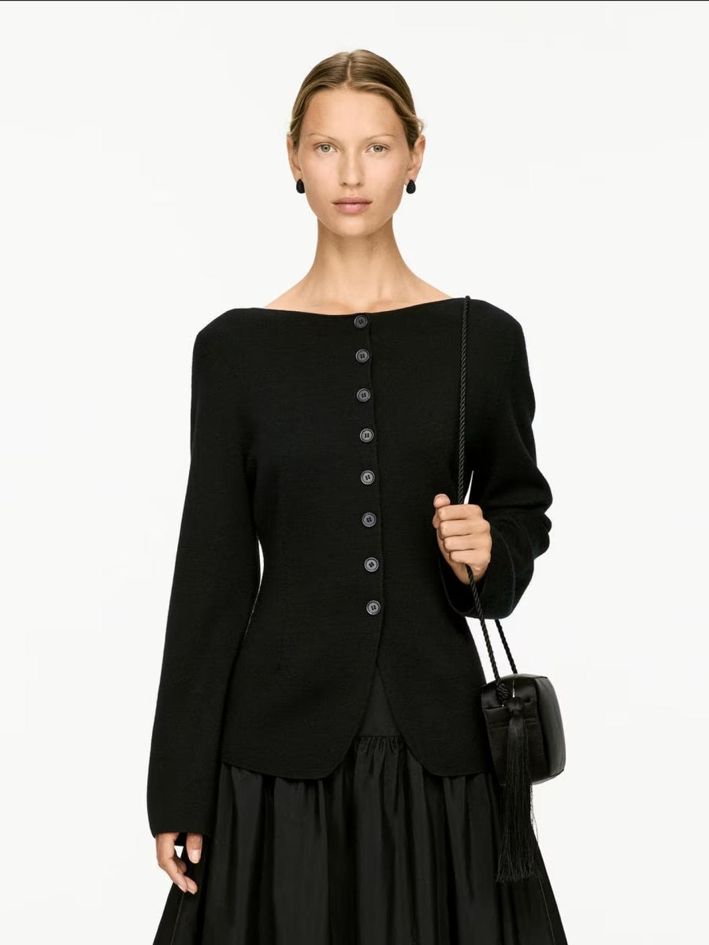 Warum du jetzt dringend einen Waist Cardigan brauchst - 3 Favoriten Warum du jetzt dringend einen Waist Cardigan brauchst - 3 Favoriten