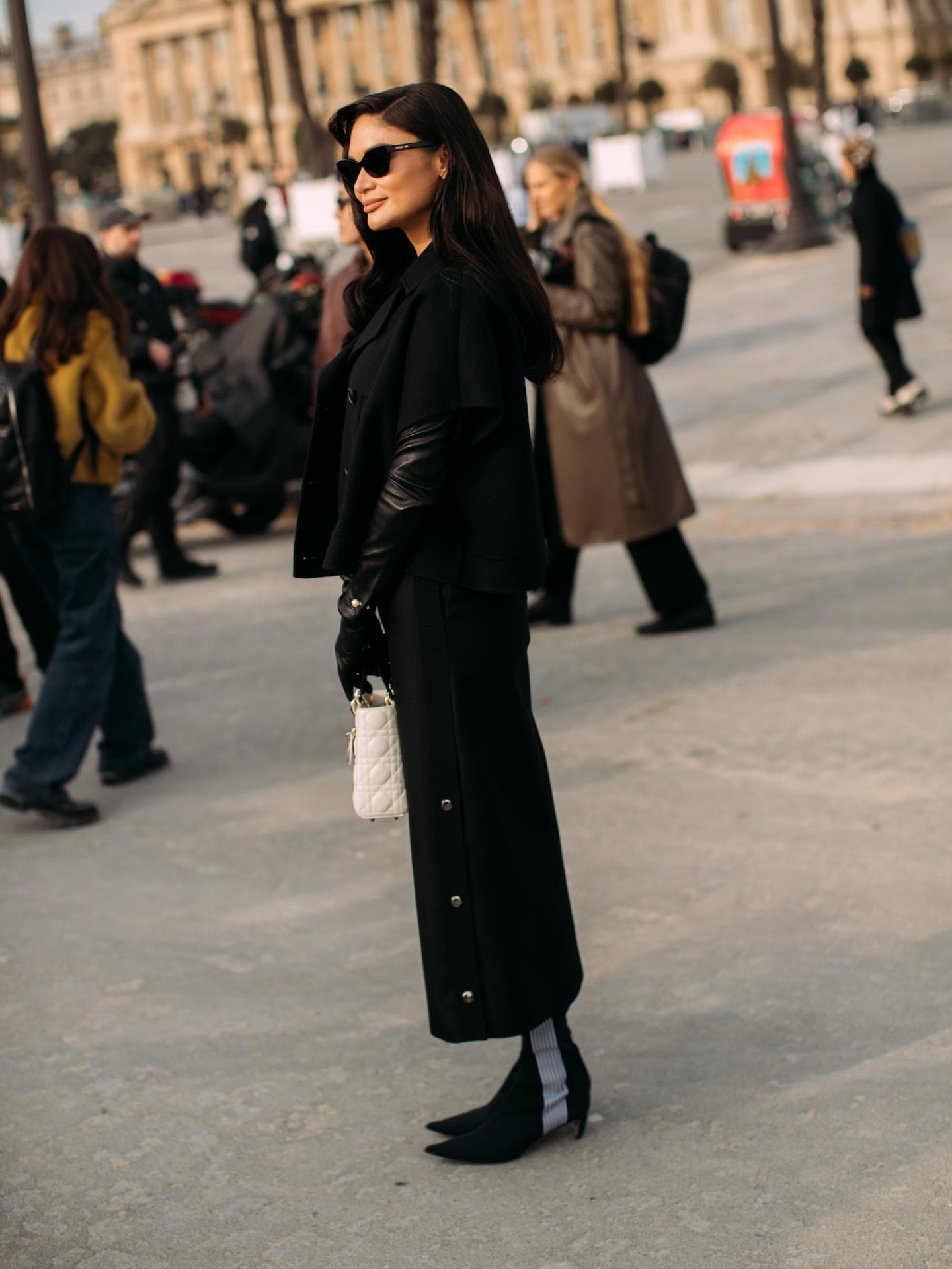 Kitten Heel Stiefel im Sock-Design Kitten Heel Stiefel im Sock-Design