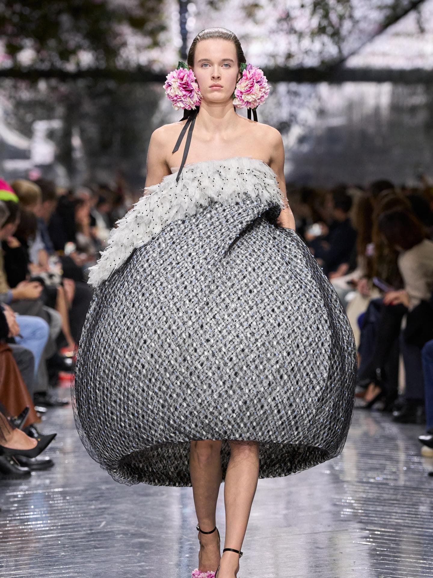 3 Kleider-Trends, die Jonathan Andersons Dior Haute Couture Debüt unvergesslich machen