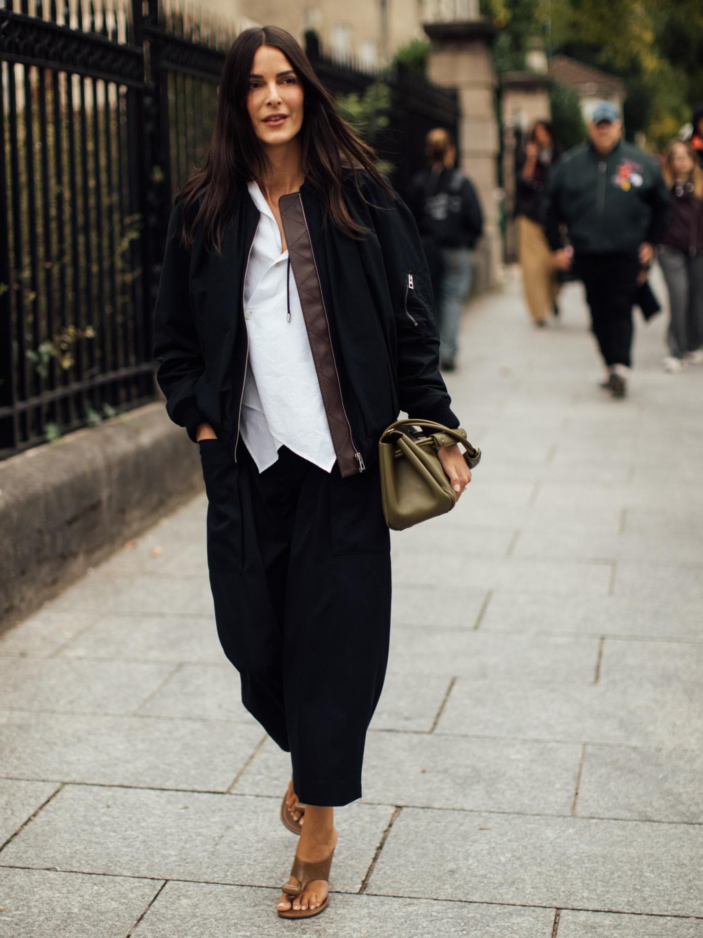 Kostenloser Mode-Tipp! "White Space" lässt deinen Look sofort teuer aussehen