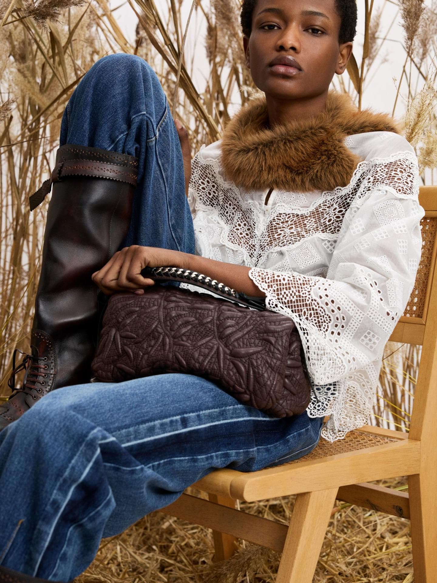 Pailletten-Strick ist der gemütlichste Mode-Trend 2026 mit Glam-Faktor – laut Munthe-Designerin Pailletten-Strick ist der gemütlichste Mode-Trend 2026 mit Glam-Faktor – laut Munthe-Designerin