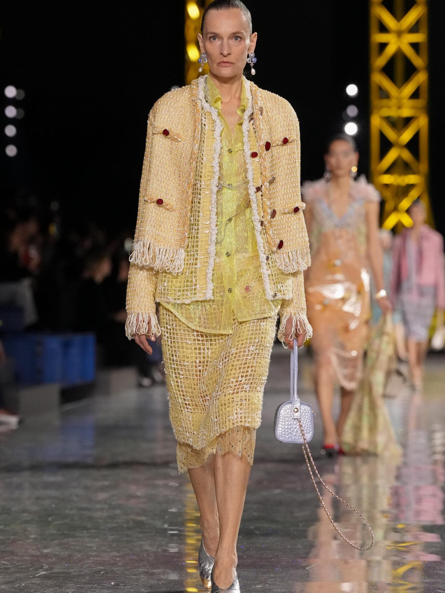 Chanel bei der Paris Fashion Week: 3 Trends, die uns die neue Saison herbeisehnen lassen