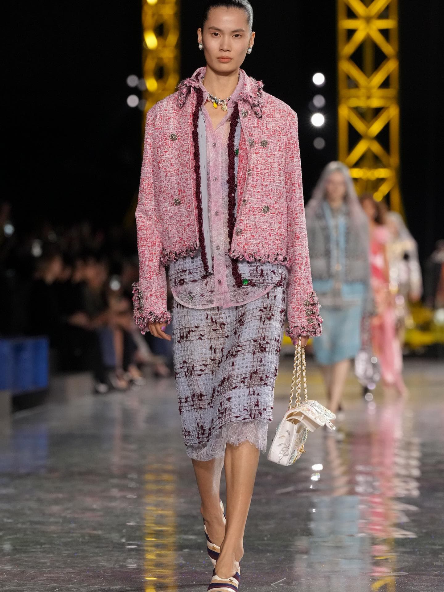 Chanel bei der Paris Fashion Week: 3 Trends, die uns die neue Saison herbeisehnen lassen