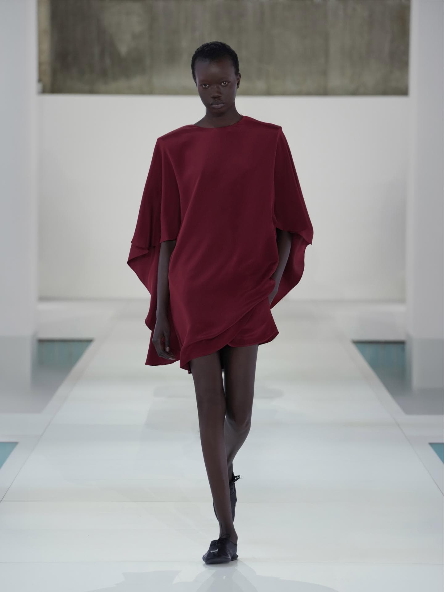 COS SS26 Show COS SS26 Show