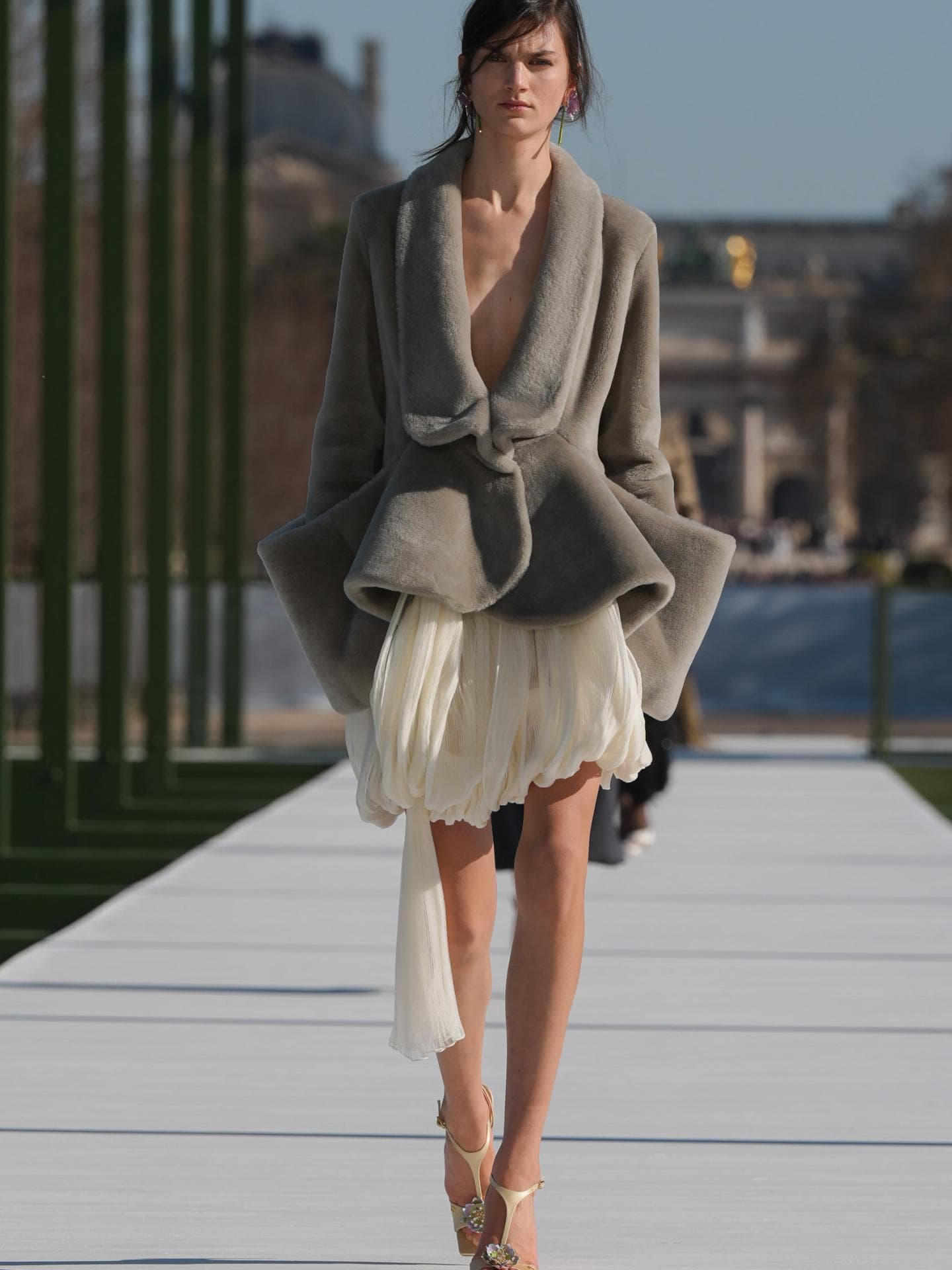 Dior Herbst/Winter 2026/2027 Dieses eine Mode-Detail sorgt laut Jonathan Anderson bei Dior für ultimative Eleganz