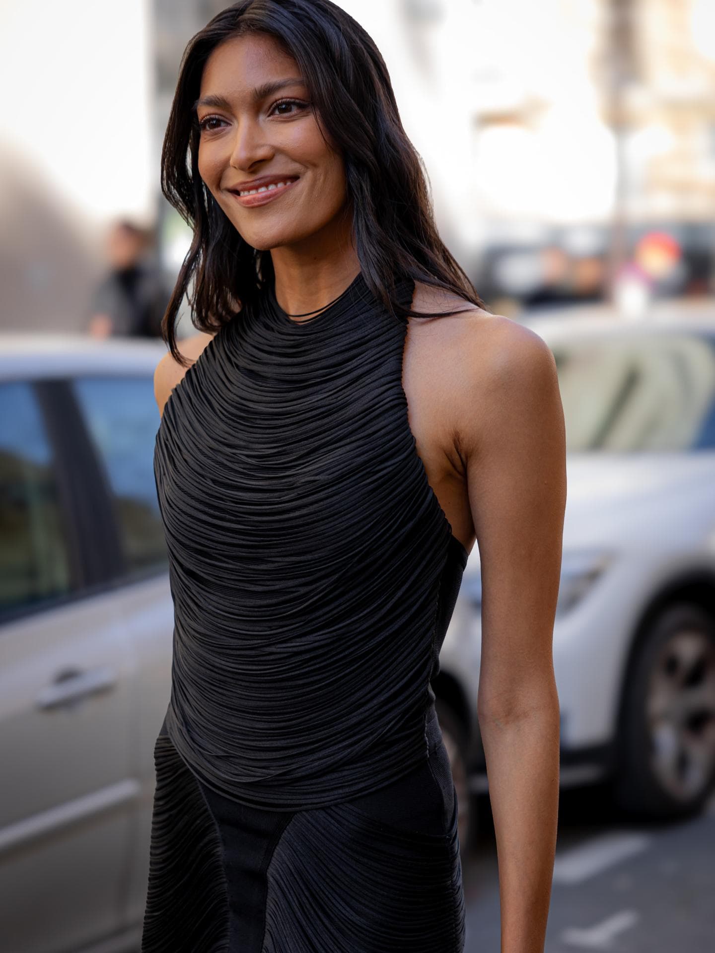 Parfümerie 2026: Die 3 besten Foundations, die sich nicht in Mimikfalten absetzen