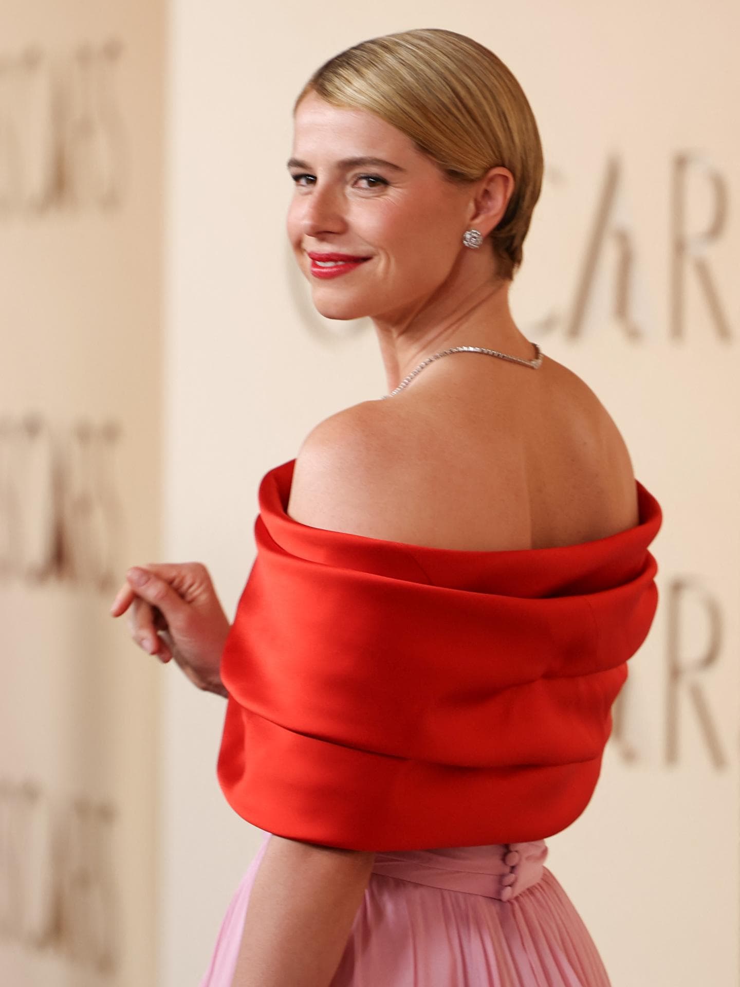 Oscars 2026: Diese Frisuren der Stars wollt ihr sofort nachstylen Oscars 2026: Diese Frisuren der Stars wollt ihr sofort nachstylen