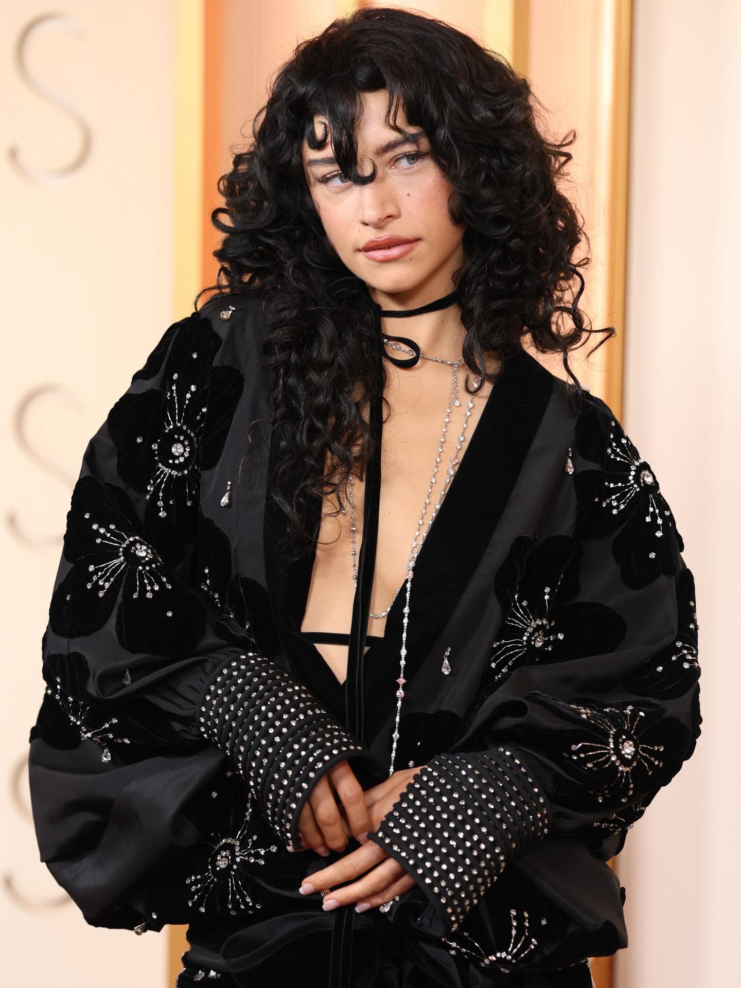 Der Seitenscheitel ist Eleganz für jede Gelegenheit Der Seitenscheitel ist Eleganz für jede Gelegenheit