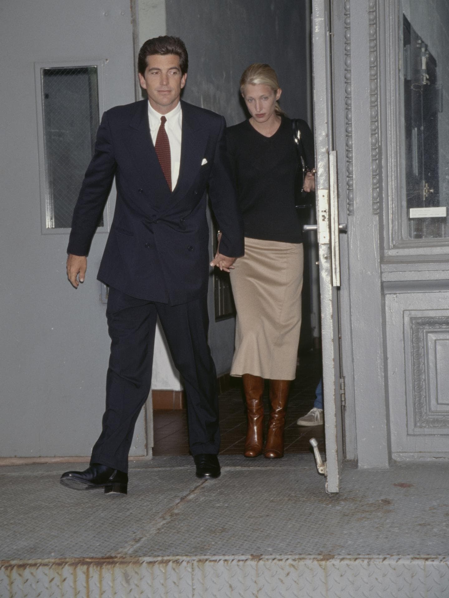 Carolyn Bessette-Kennedy: 9 Teile der Ikone im 90s New York-Stil zum Nachstylen