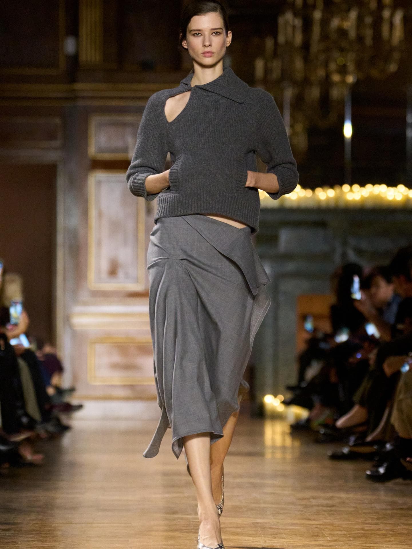 Victoria Beckham: Von Neutrals zu Jewel Tones