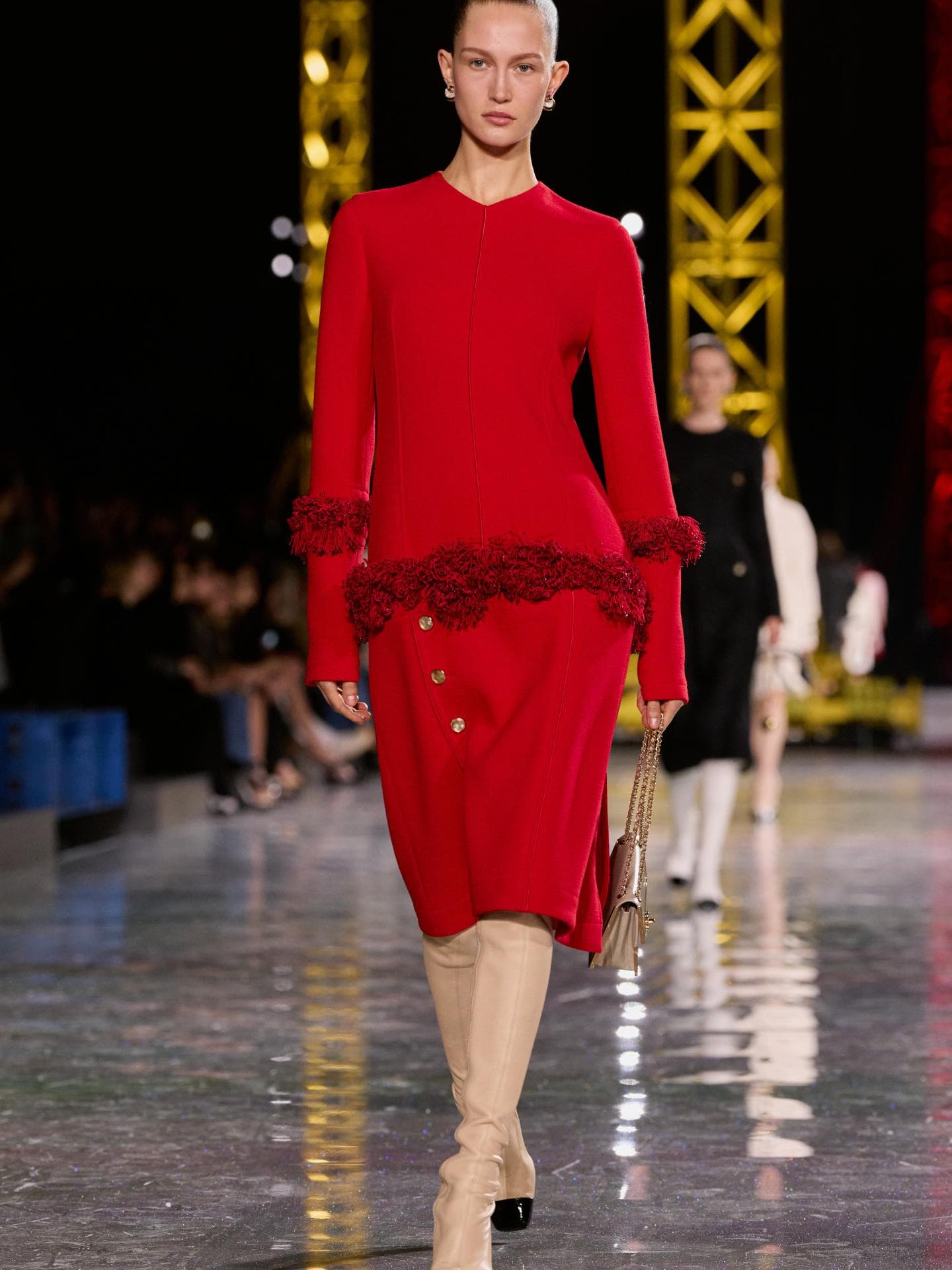 Drop Waist Kleider sorgen im Frühling 2026 für eine tolle Silhouette