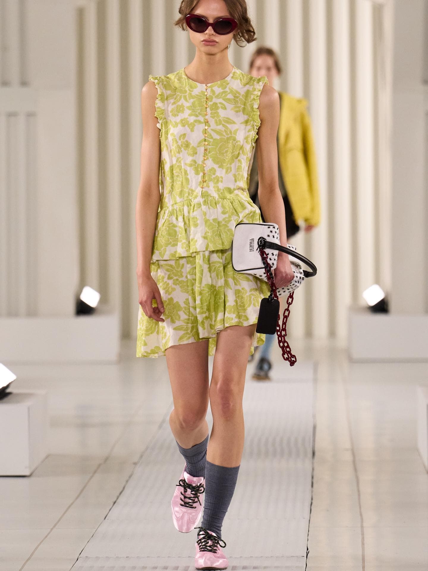 Sneaker-Trends 2026 Die 3 Farben sind im Frühling in – und diese out Sneaker-Trends 2026 Die 3 Farben sind im Frühling in – und diese out