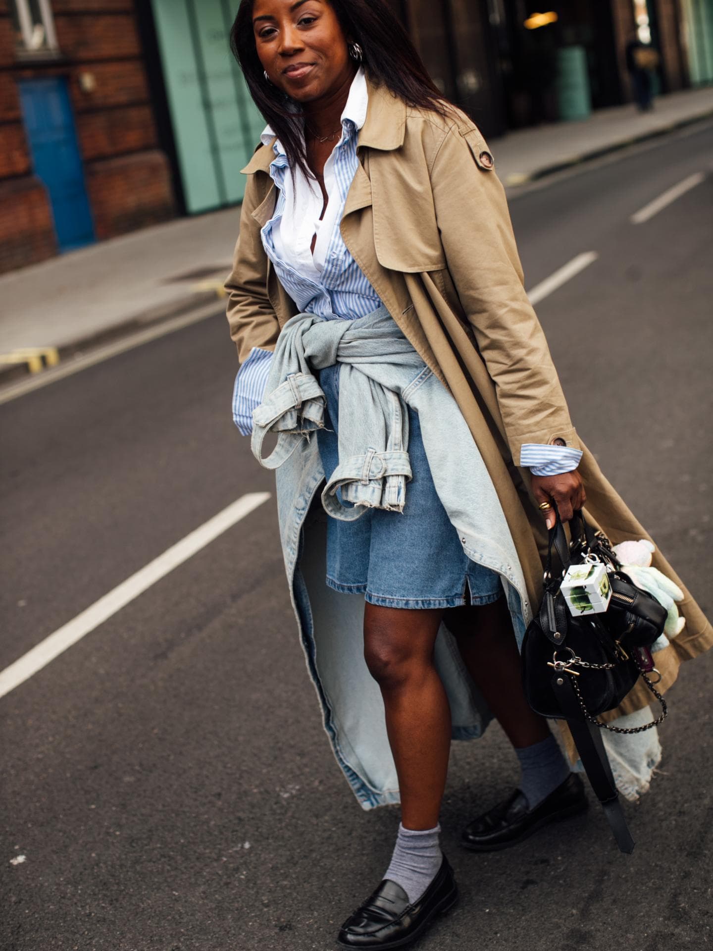 Trenchcoat kombinieren: So stylst du den Modeklassiker richtig 