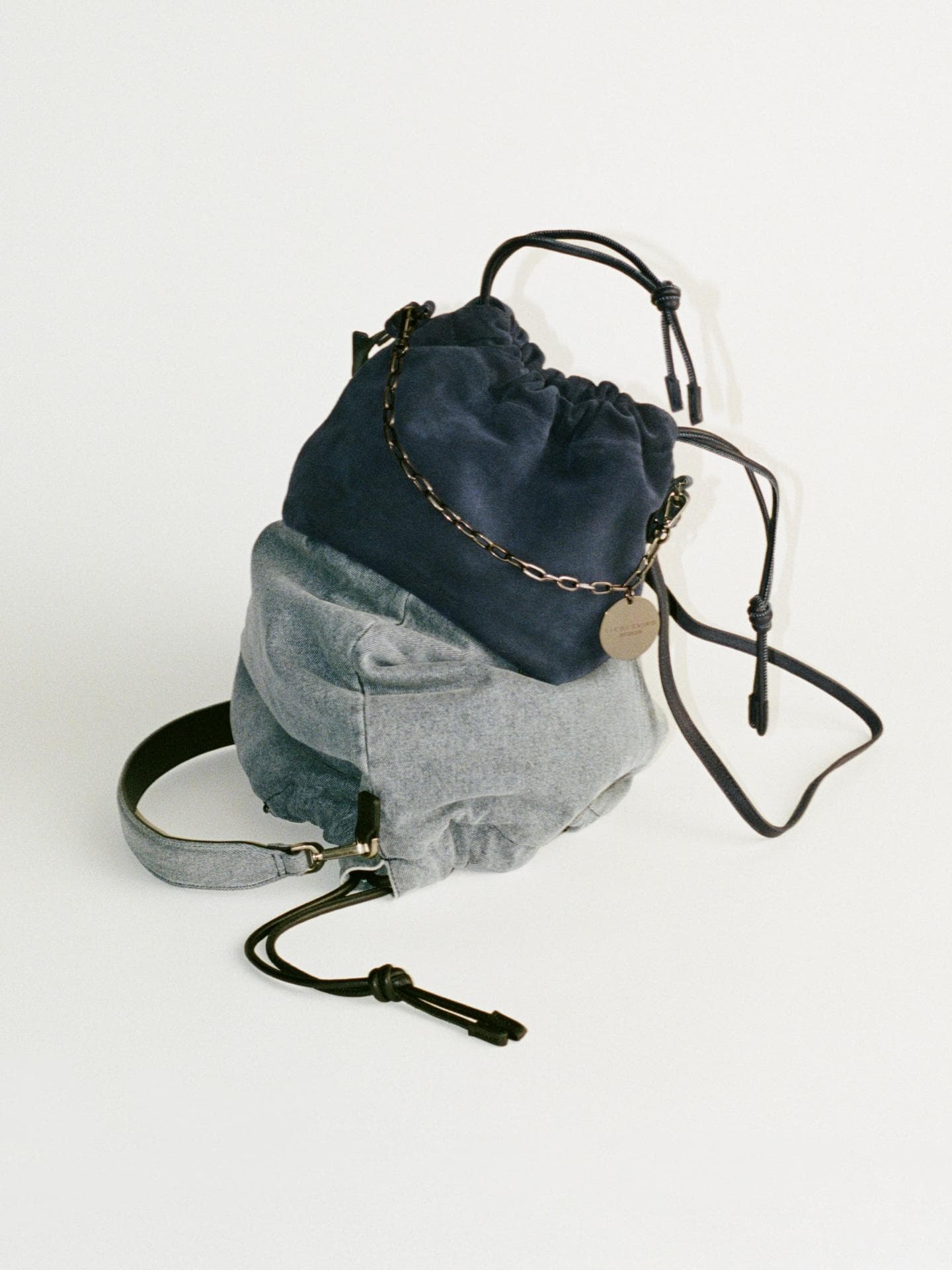 Bucket Bags – Denim oder Suede? Bucket Bags – Denim oder Suede?