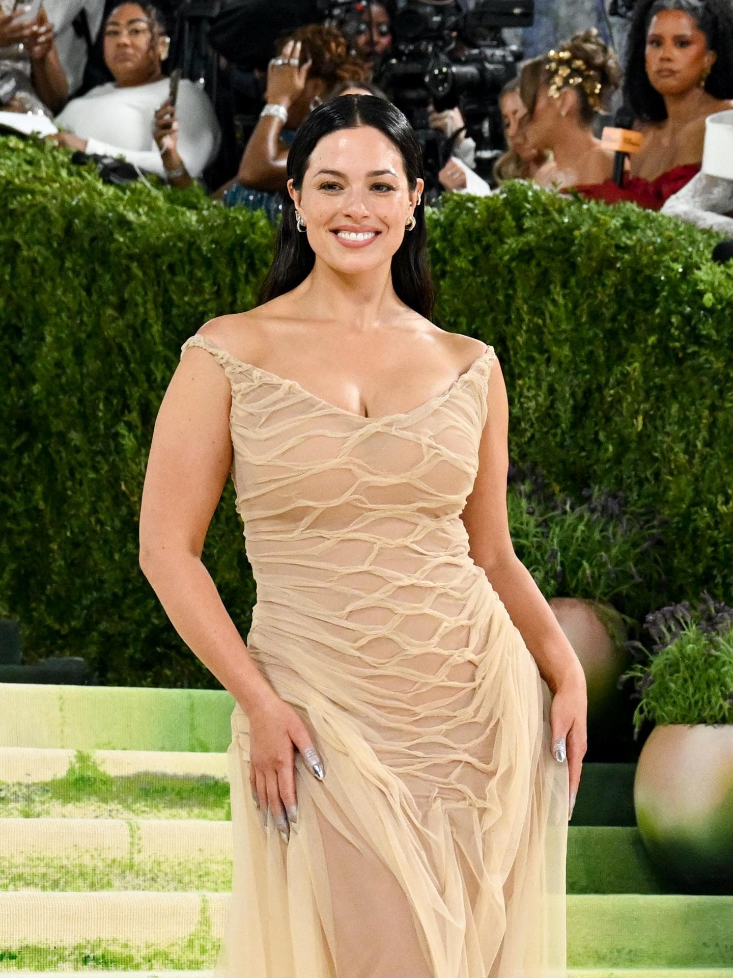 Trend-Alarm bei der Met Gala 2026! Die besten "Wet Hair"-Looks