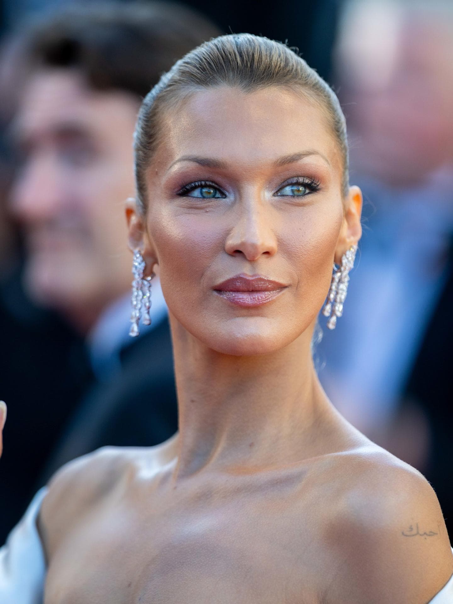 Beauty Crush! Bella Hadid präsentierte in Cannes die perfekte Braut-Make-up-Inspiration